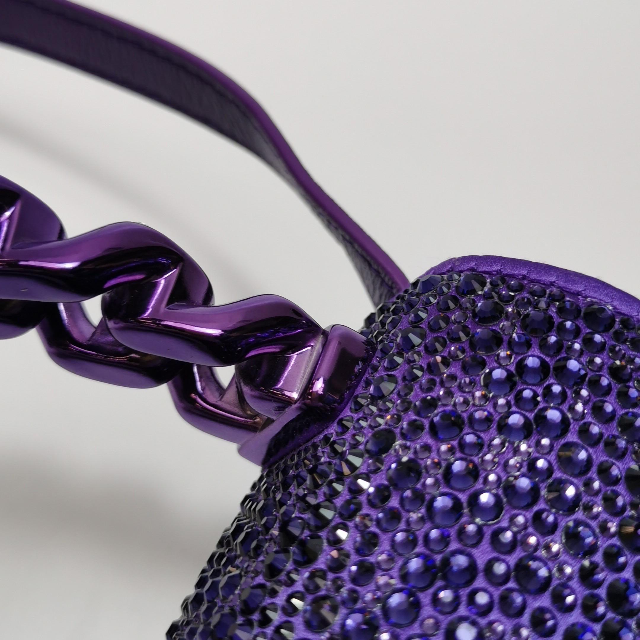Versace La Medusa Mini Crystal verschönert Top Handle Tasche in Lila im Angebot 12