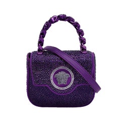 Versace La Medusa Mini Crystal verschönert Top Handle Tasche in Lila