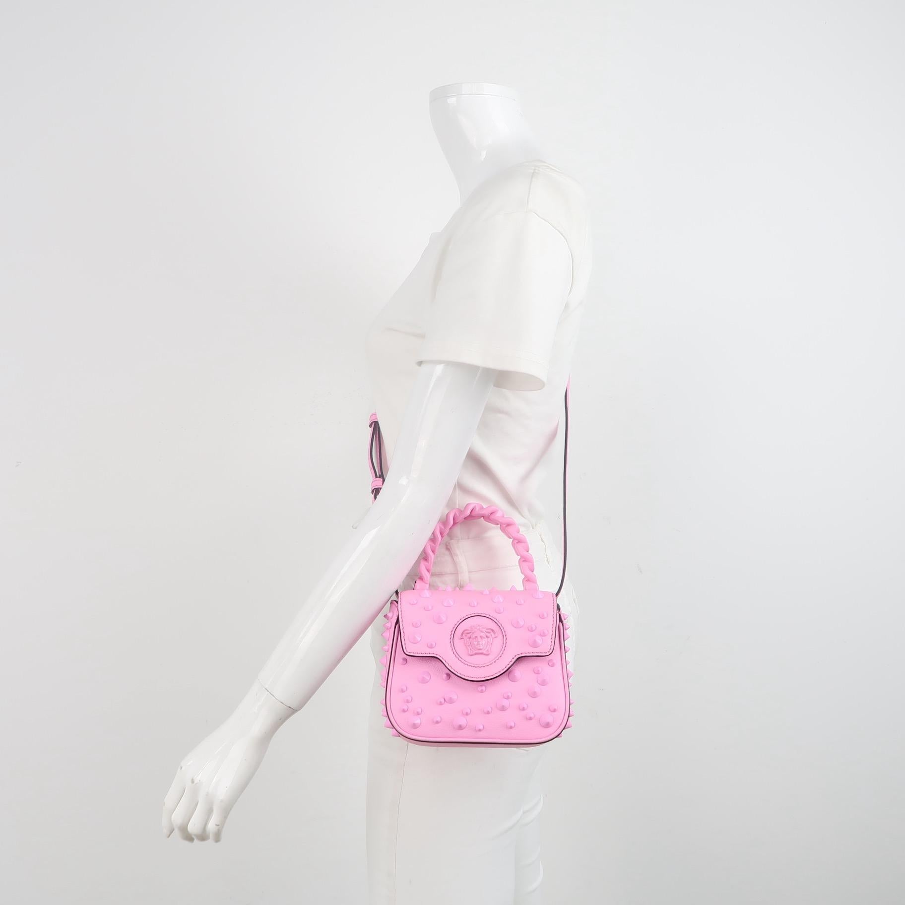 Borsa La Medusa Mini Rosa con borchie a manico alto di Versace in vendita 1