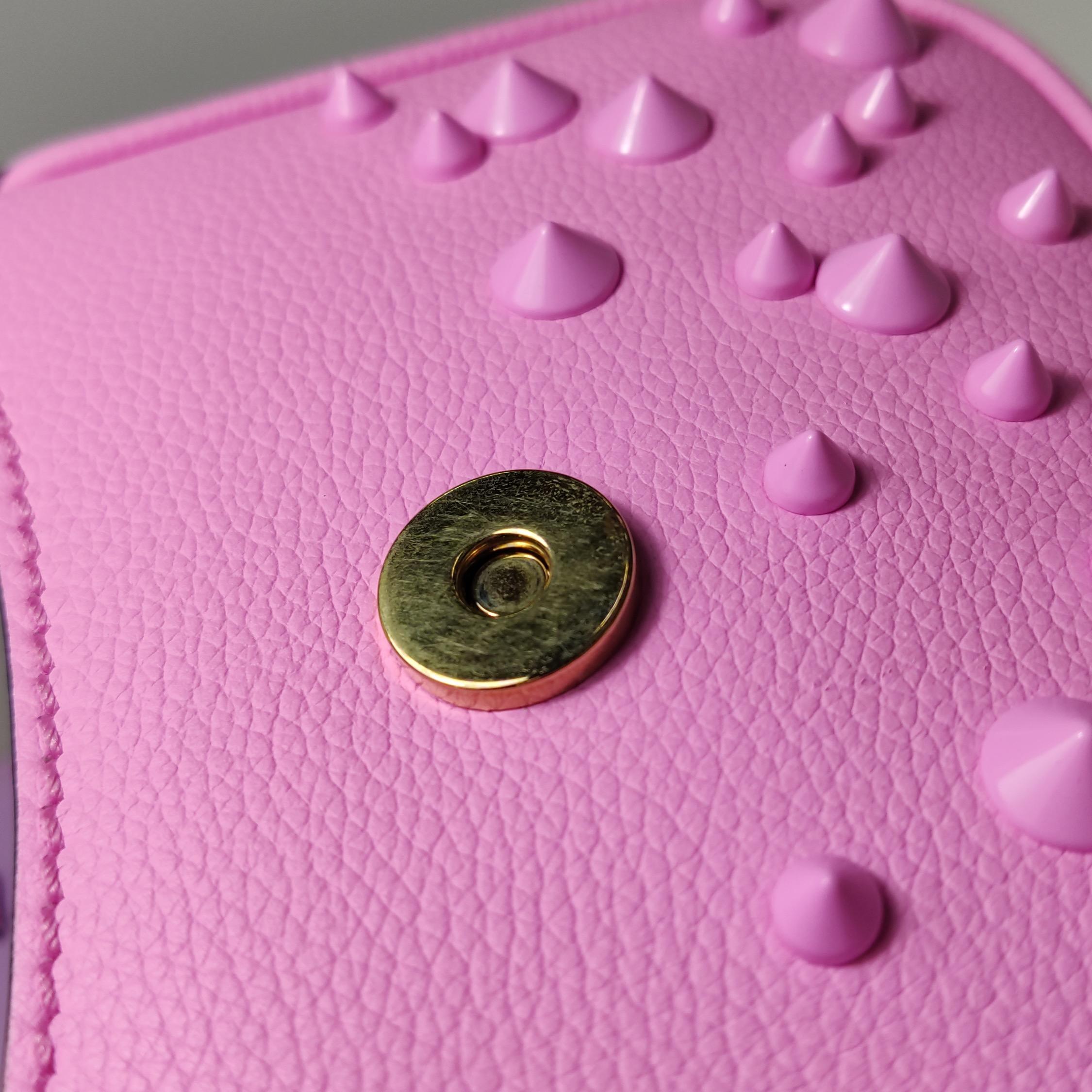 Borsa La Medusa Mini Rosa con borchie a manico alto di Versace in vendita 5