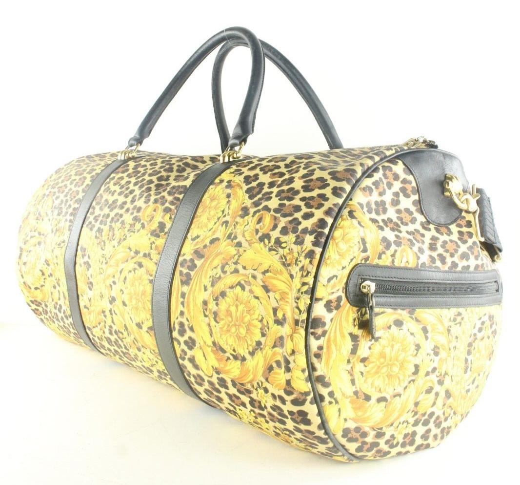Versace Large Baroque Yellow x Black Duffle with Strap 4VER119K For Sale 5