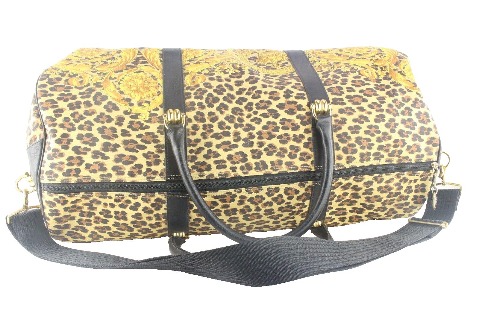 Versace Large Baroque Yellow x Black Duffle with Strap 4VER119K For Sale 3