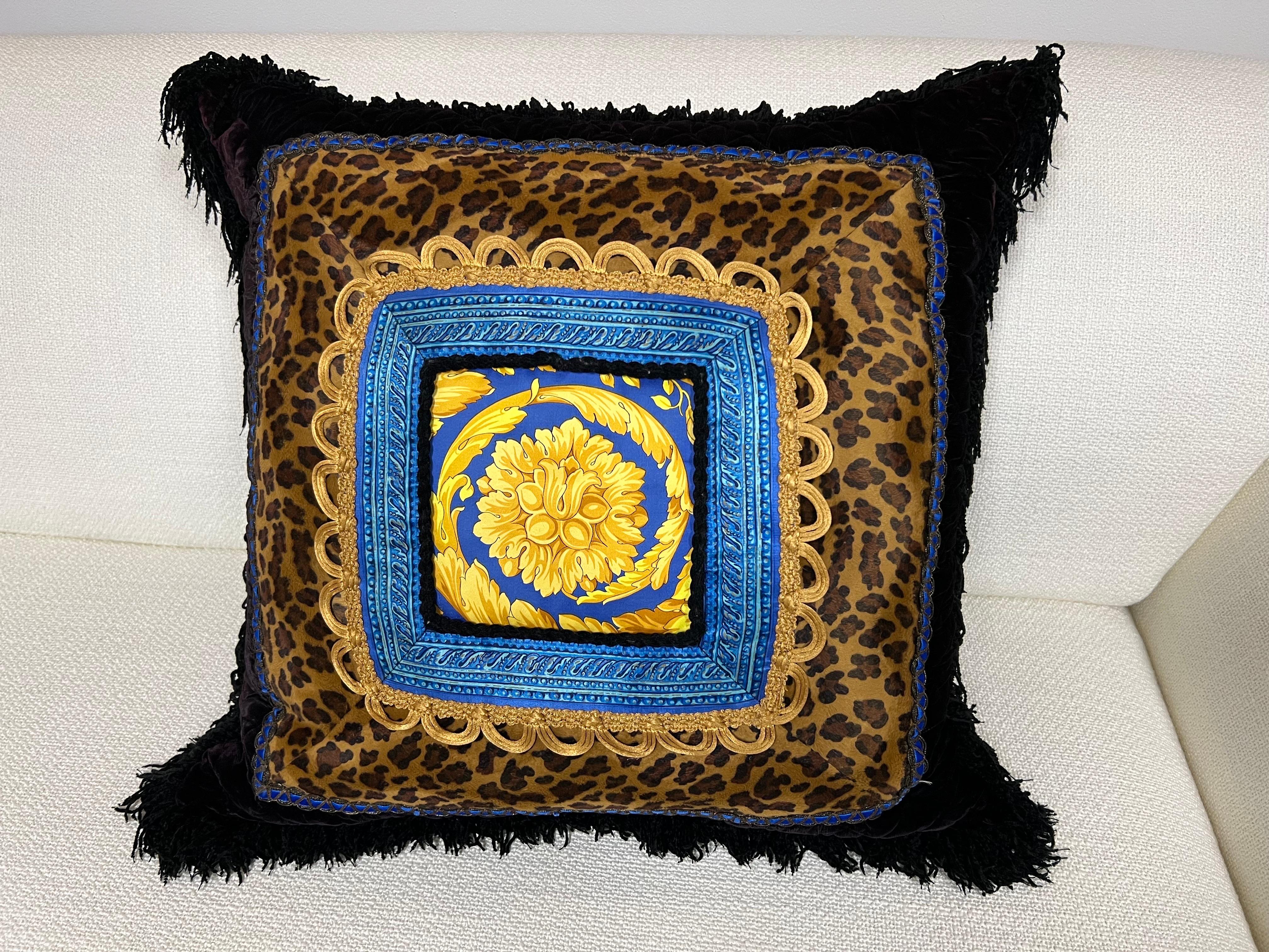 Beautiful pillow. Lots of detail. Velvet and silk.