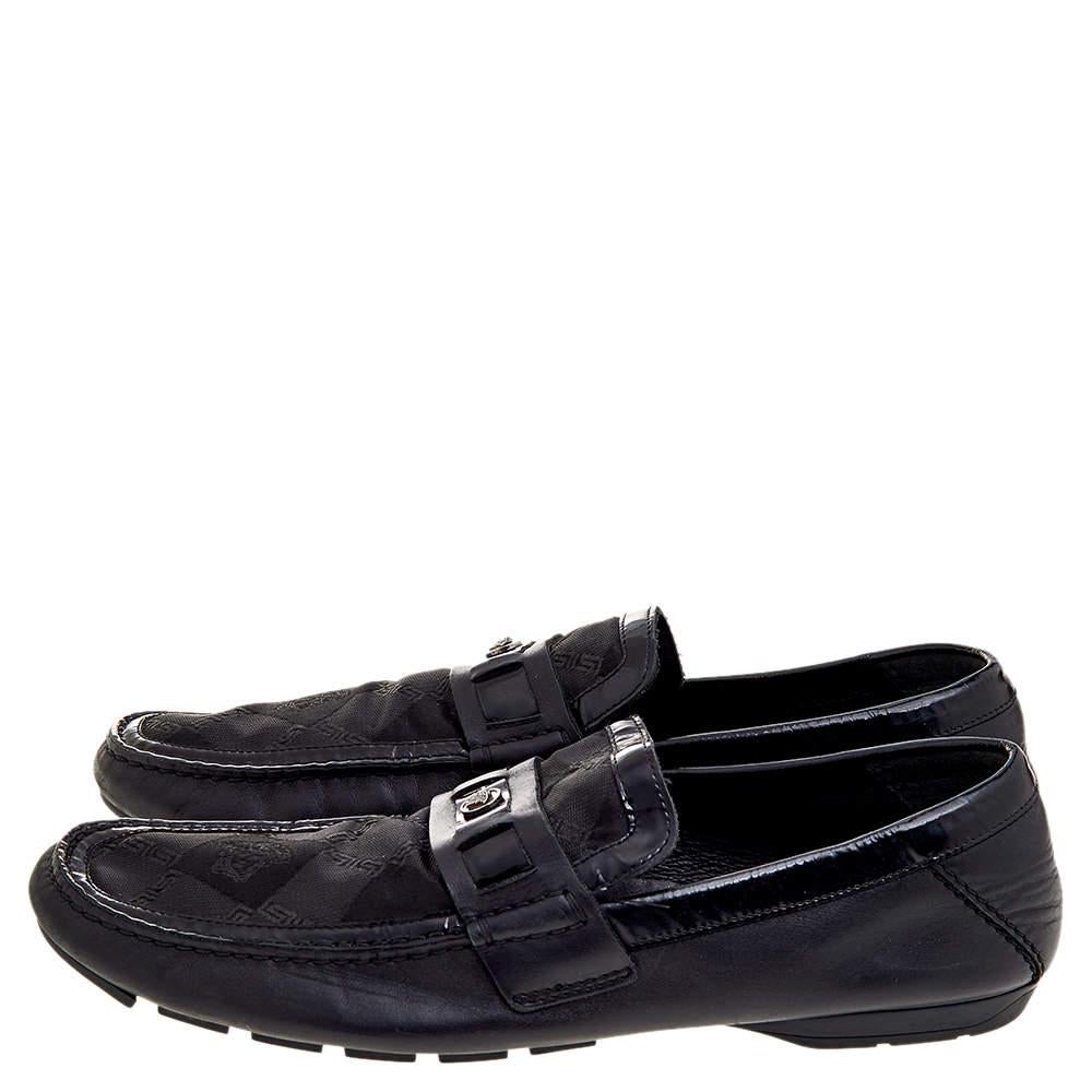 Black Versace Leather And Signature Canvas Medusa Detail Slip On Loafers Size 44 For Sale