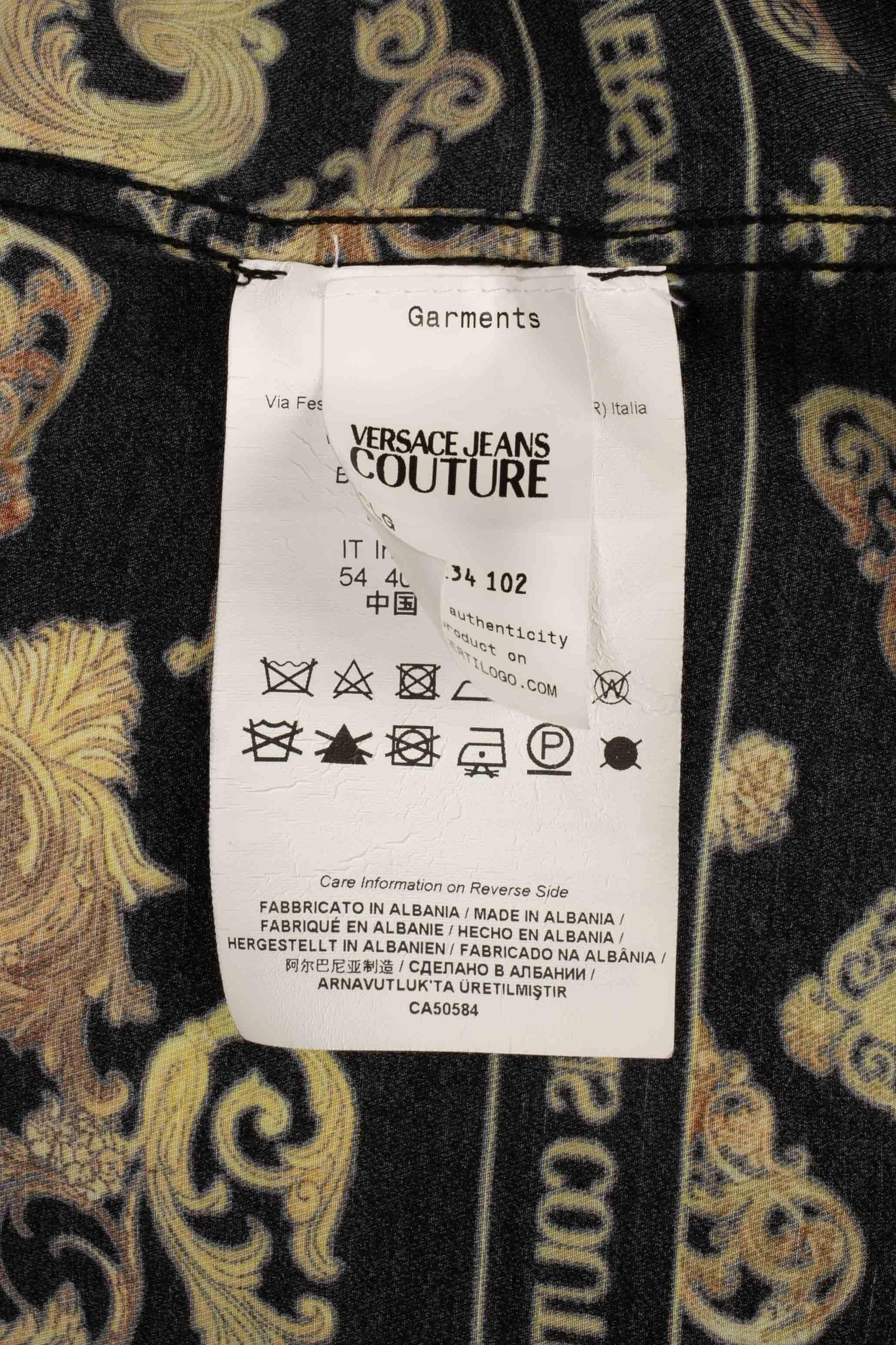 Versace Man Shirt Printed with Golden-tone For Sale 4