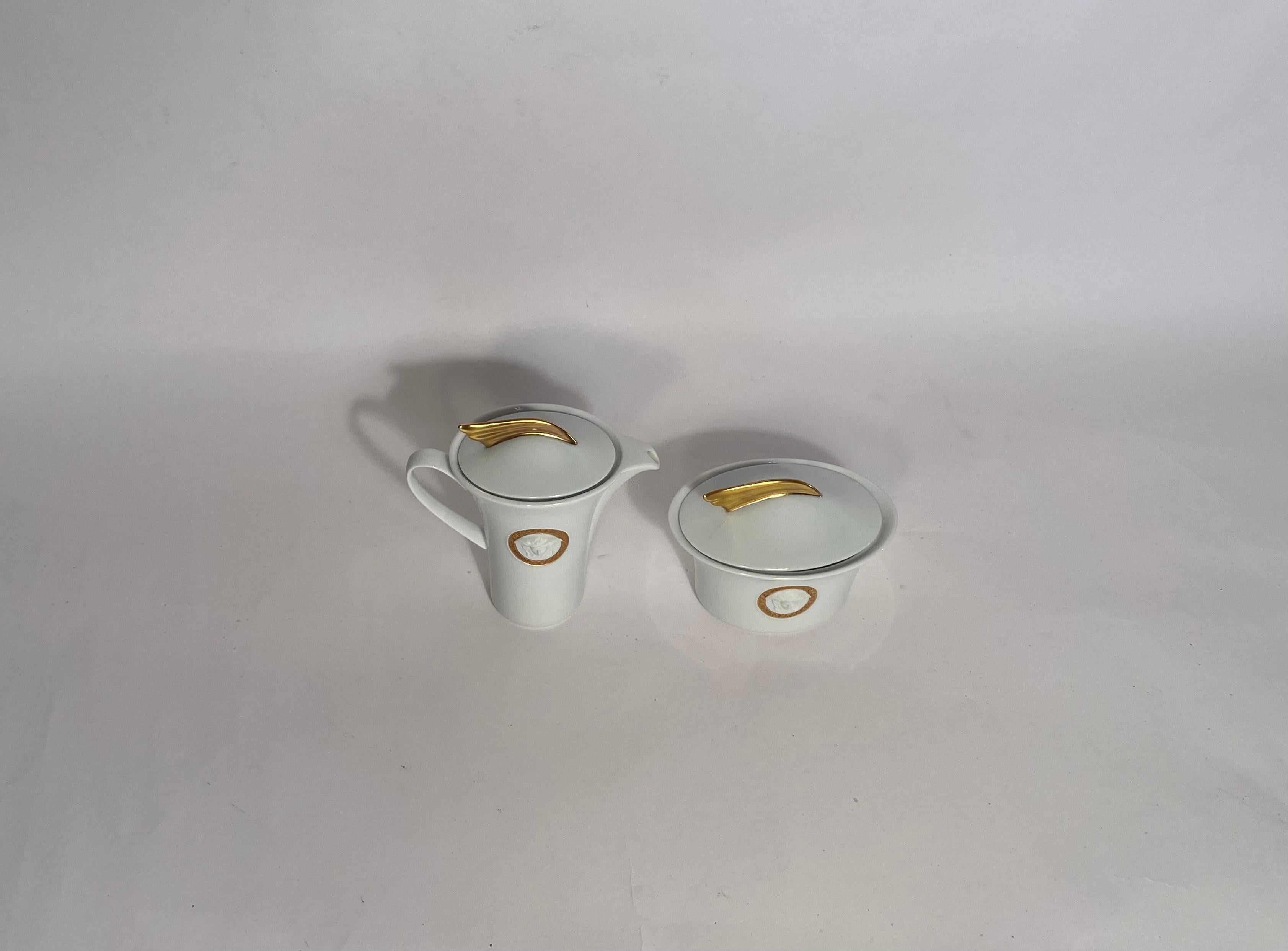 Medallón Versace Juego de Azúcar y Crema Meandre D'Or. Cajas originales en venta 2