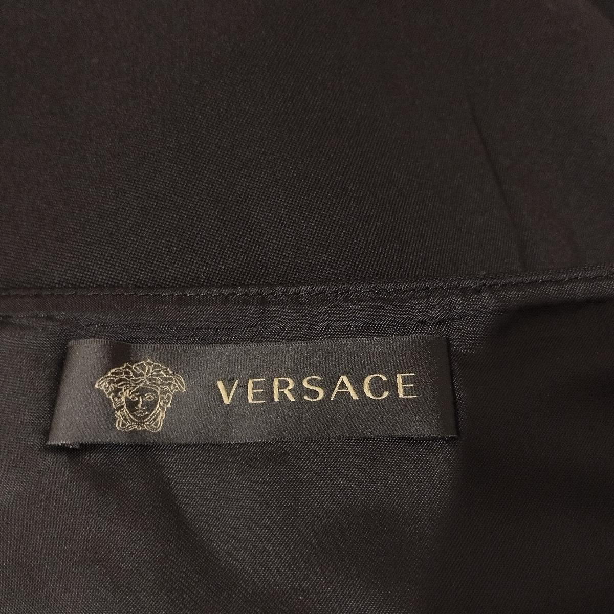 Versace Medusa Black Miniskirt XS For Sale 1