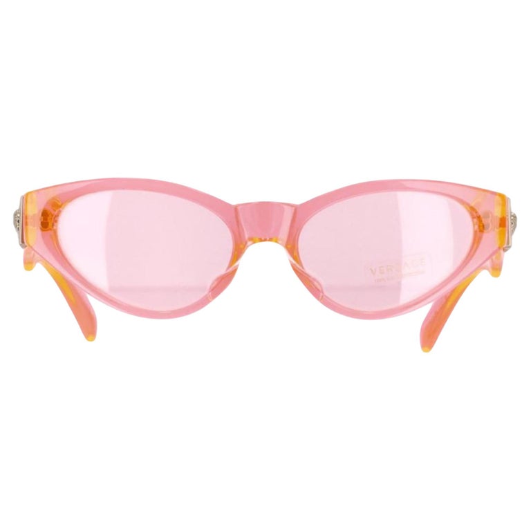 Versace Medusa Detailed Cat-Eye Sunglasses For Sale at 1stDibs display picture 2