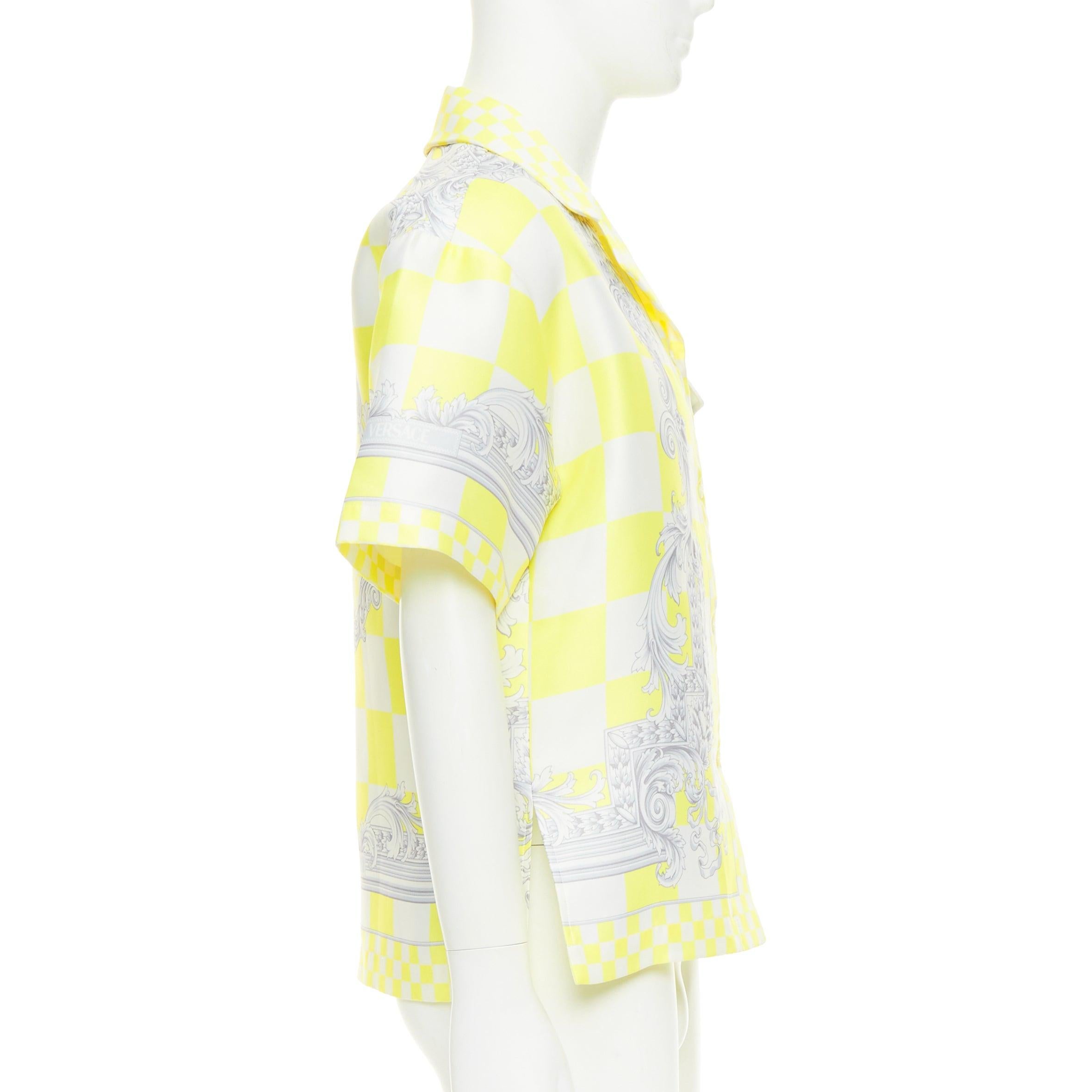 VERSACE Medusa E Barocco yellow cream checker baroque print boxy shirt EU38 S In New Condition In Hong Kong, NT