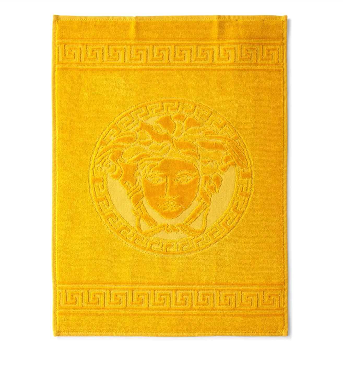 Versace Medusa Gold 5 Piece Towel Set, Deep Yellow, Italy In New Condition In Brooklyn, NY