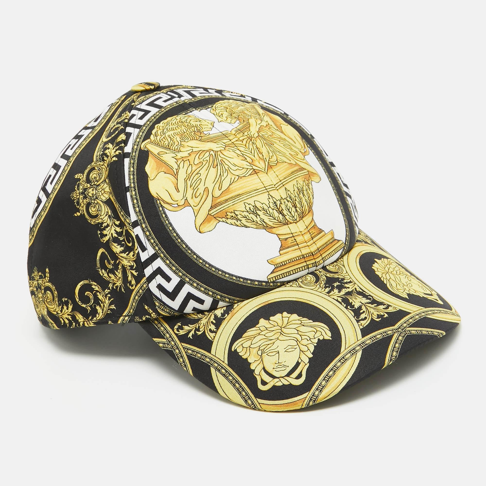 Caps are an ideal style statement with casual outfits. This Versace piece is made from quality materials and features signature elements. This piece will be a smart addition to your cap collection.