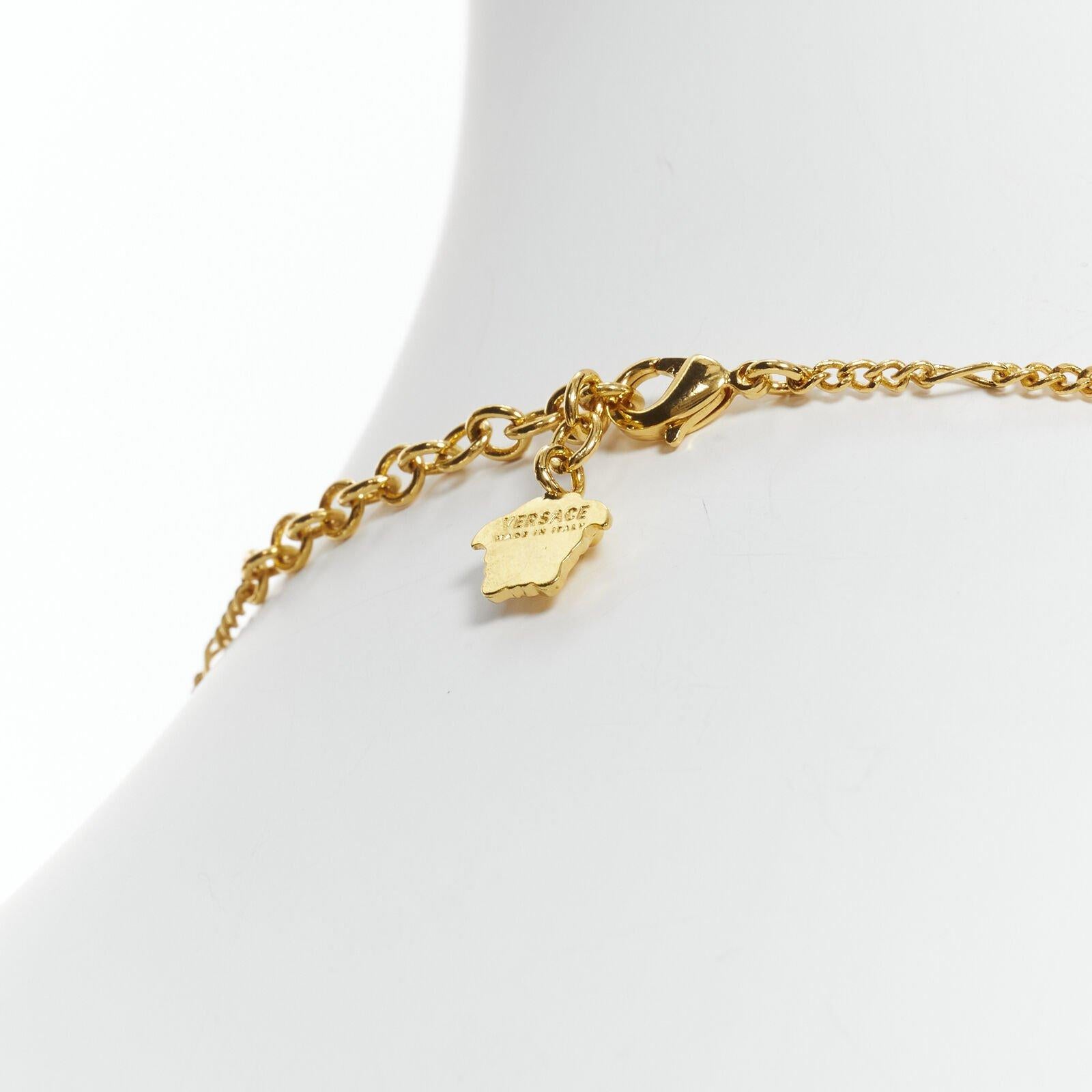 VERSACE Medusa Greca coin medallion gold tone nickel short necklace en vente 3