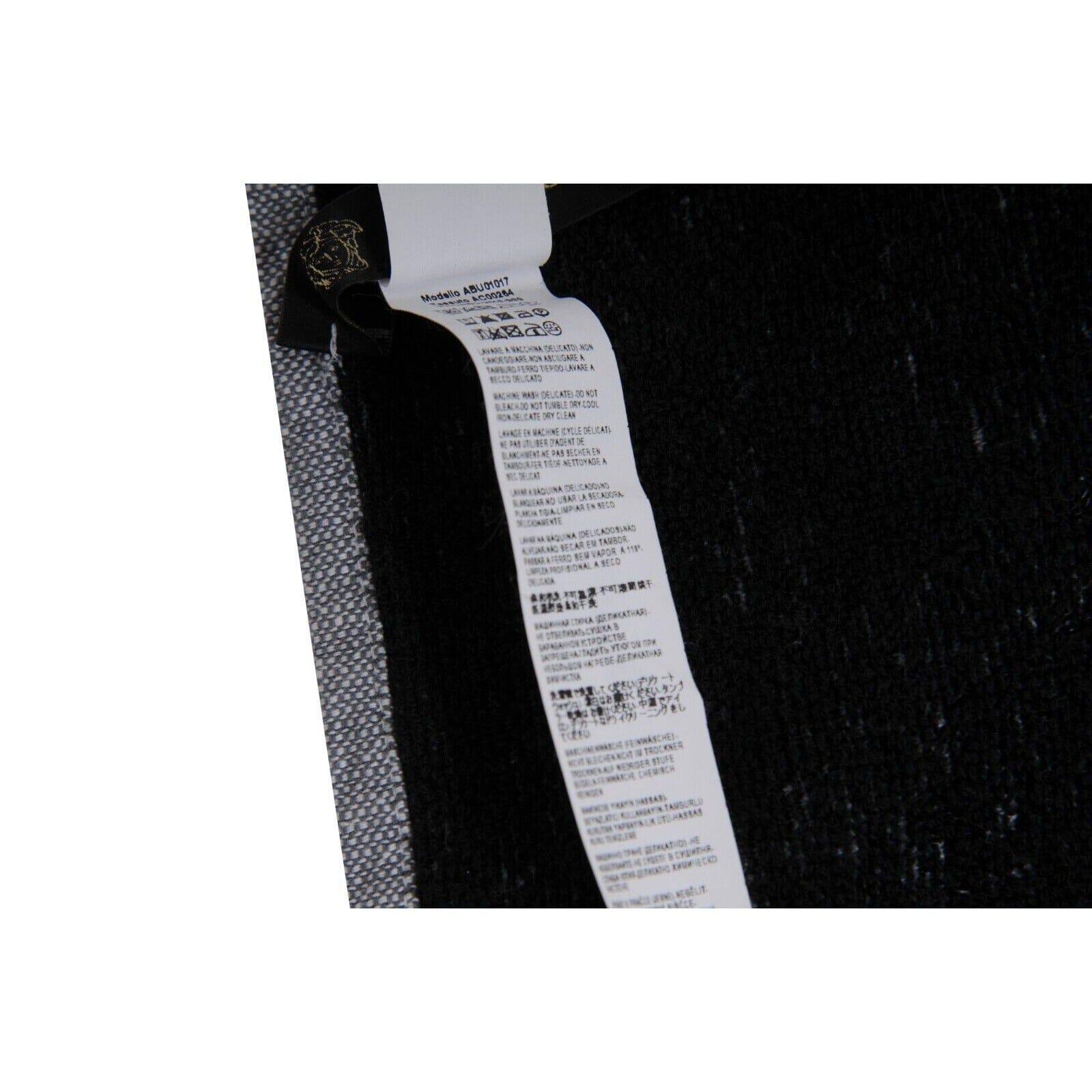 Versace Asciugamano con Frangia Greca Logo Testa di Medusa Nero Grigio Barocco in vendita 6