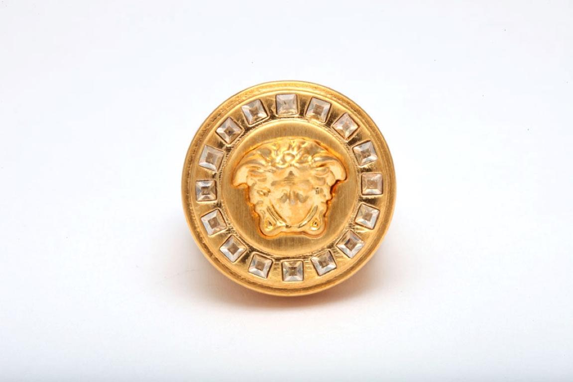 Versace Medusa ring with rhinestones size 7.


Period: Contemporary
