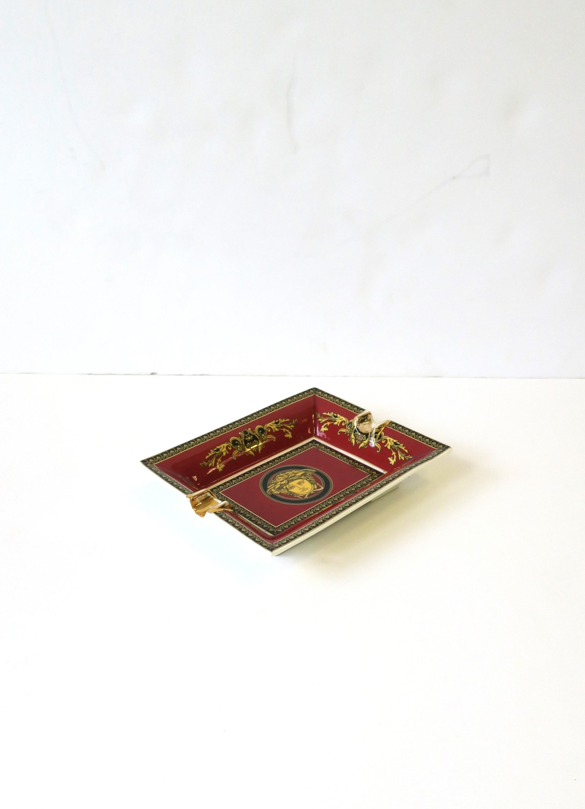 Versace Medusa Porcelain Catchall Tray Dish or Ashtray in Red Burgundy & Gold In Good Condition In New York, NY