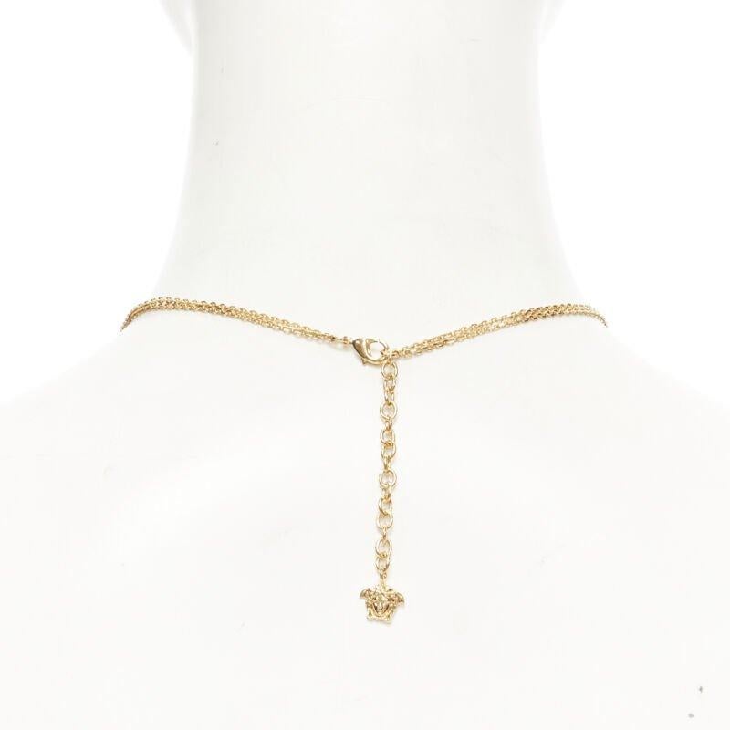 VERSACE Medusa Safety Pin pendant gold tone nickel short necklace choker In Excellent Condition For Sale In Hong Kong, NT
