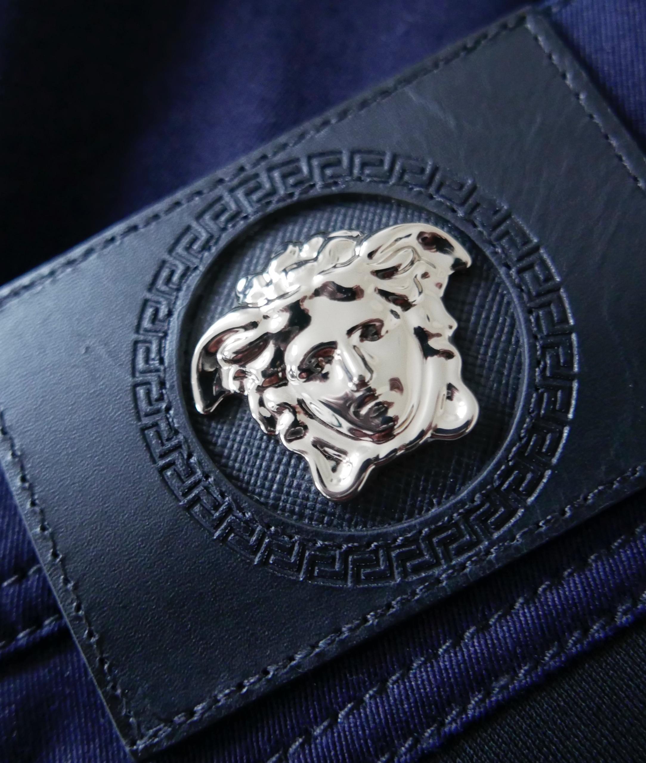  Versace - Medussa Head - Jean en denim et jersey mélangés en vente 1