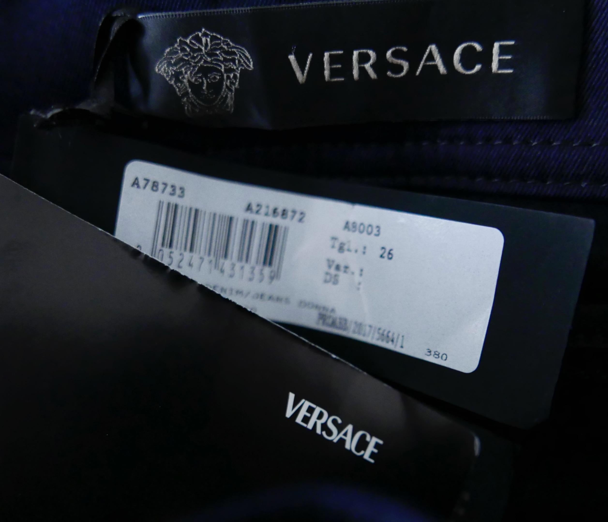  Versace - Medussa Head - Jean en denim et jersey mélangés en vente 3