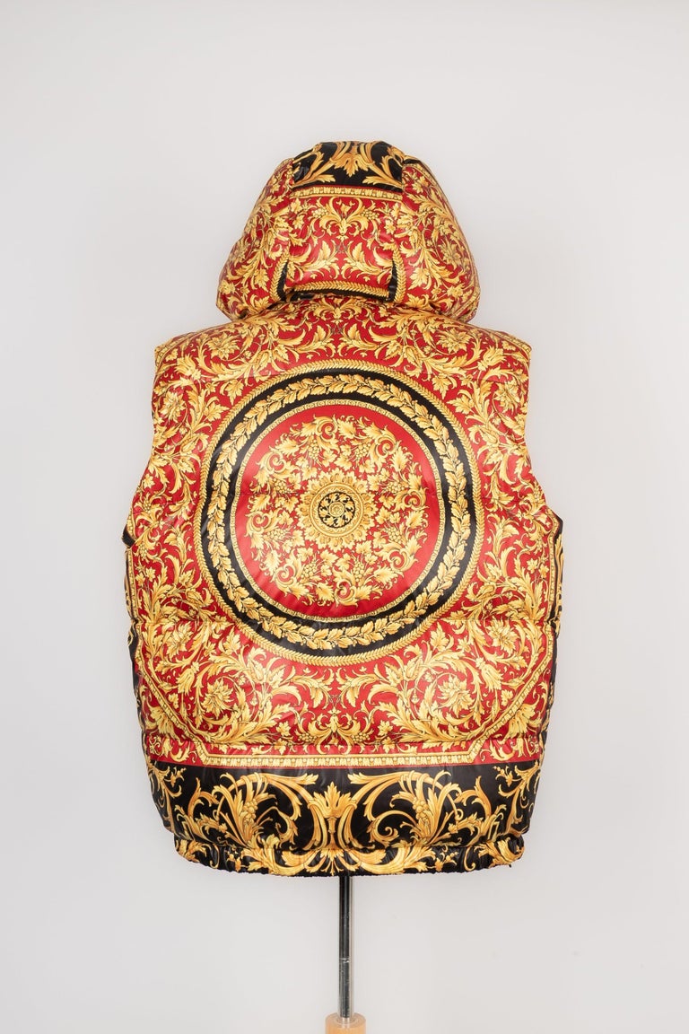 Versace Herren Daunen-Wendejacke Schwarz im Angebot bei 1stDibs