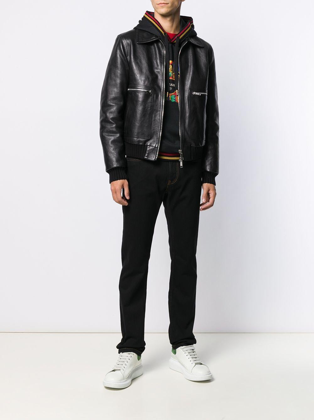 Versace Mens FW19 Black Denim Jeans with Gold-Tone Safety Pin

Legendary designer and founder Gianni Versace’s groundbreaking vision helped reshape the fashion industry and secured the brand’s place as a symbol of glamour, decadence and luxury, as