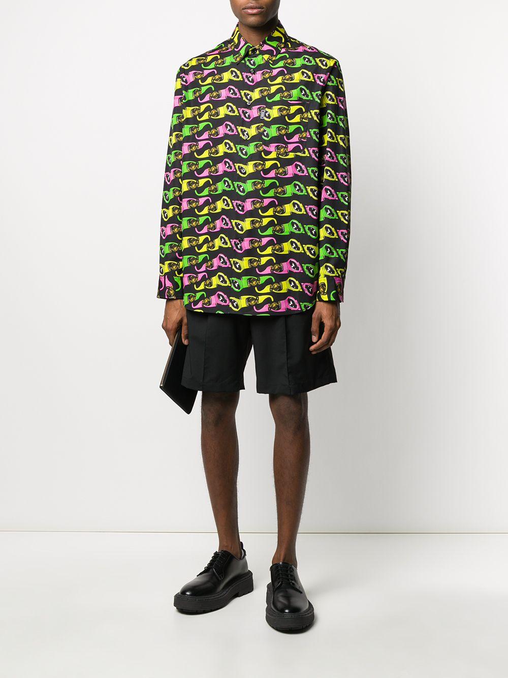 Versace Mens Medusa Biggie Sunglasses Print Long Sleeve Cotton Shirt

Black shirt from Versace. Made of cotton. Button fastening. Embellished with a colorful graphic 