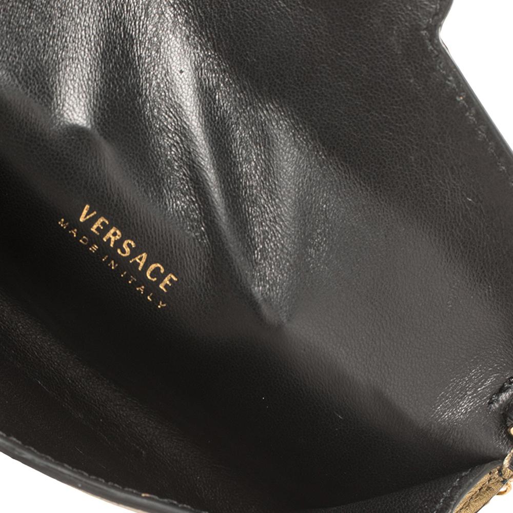 Portafoglio Medusa in pelle oro metallizzato Versace con catena 1