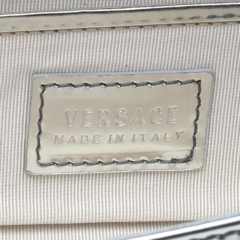 Versace Metallic Gold/Silver Leather Flower Embellished Clutch In Good Condition In Dubai, Al Qouz 2