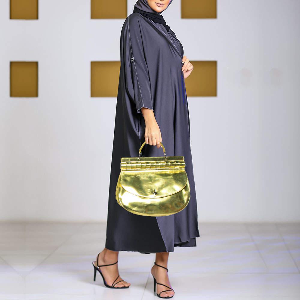 Versace Metallic Green Patent Leather Flap Hobo In Fair Condition For Sale In Dubai, Al Qouz 2