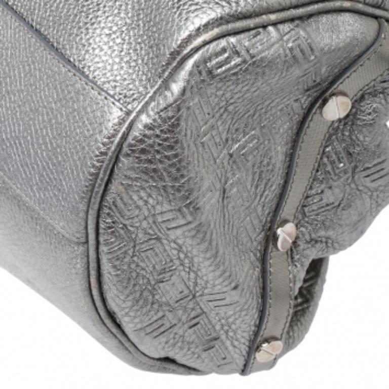 Versace Metallic Silver Leather Chain Link Satchel en venta 4