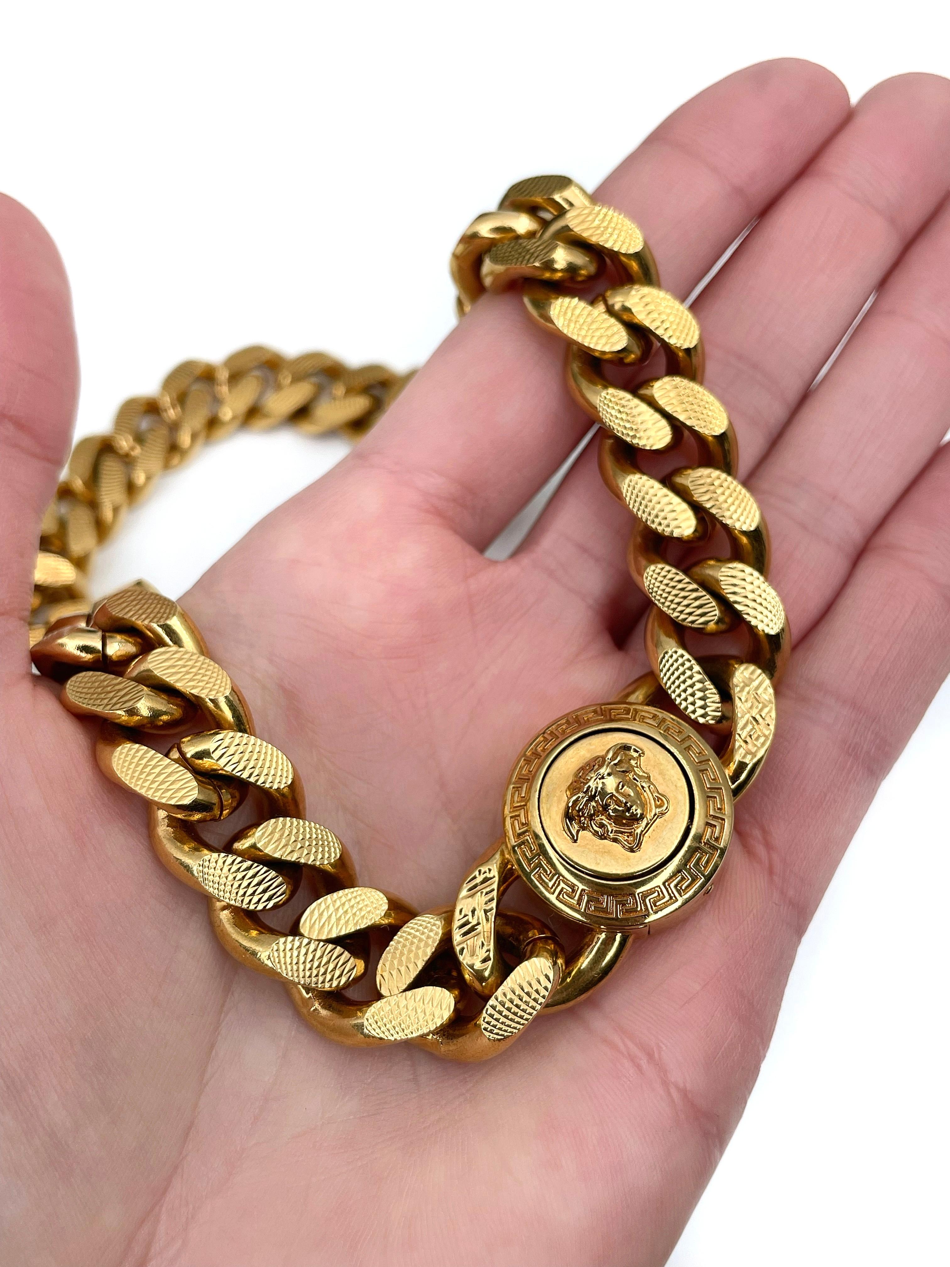 Versace Modern Gold Tone Medusa Chain Choker Necklace In Good Condition For Sale In Vilnius, LT