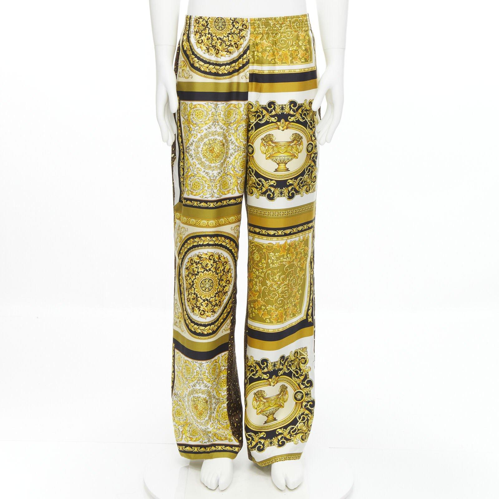 Gold VERSACE Mosaic Barocco 2021 silk gold baroque leopard relaxed pants IT50 L For Sale