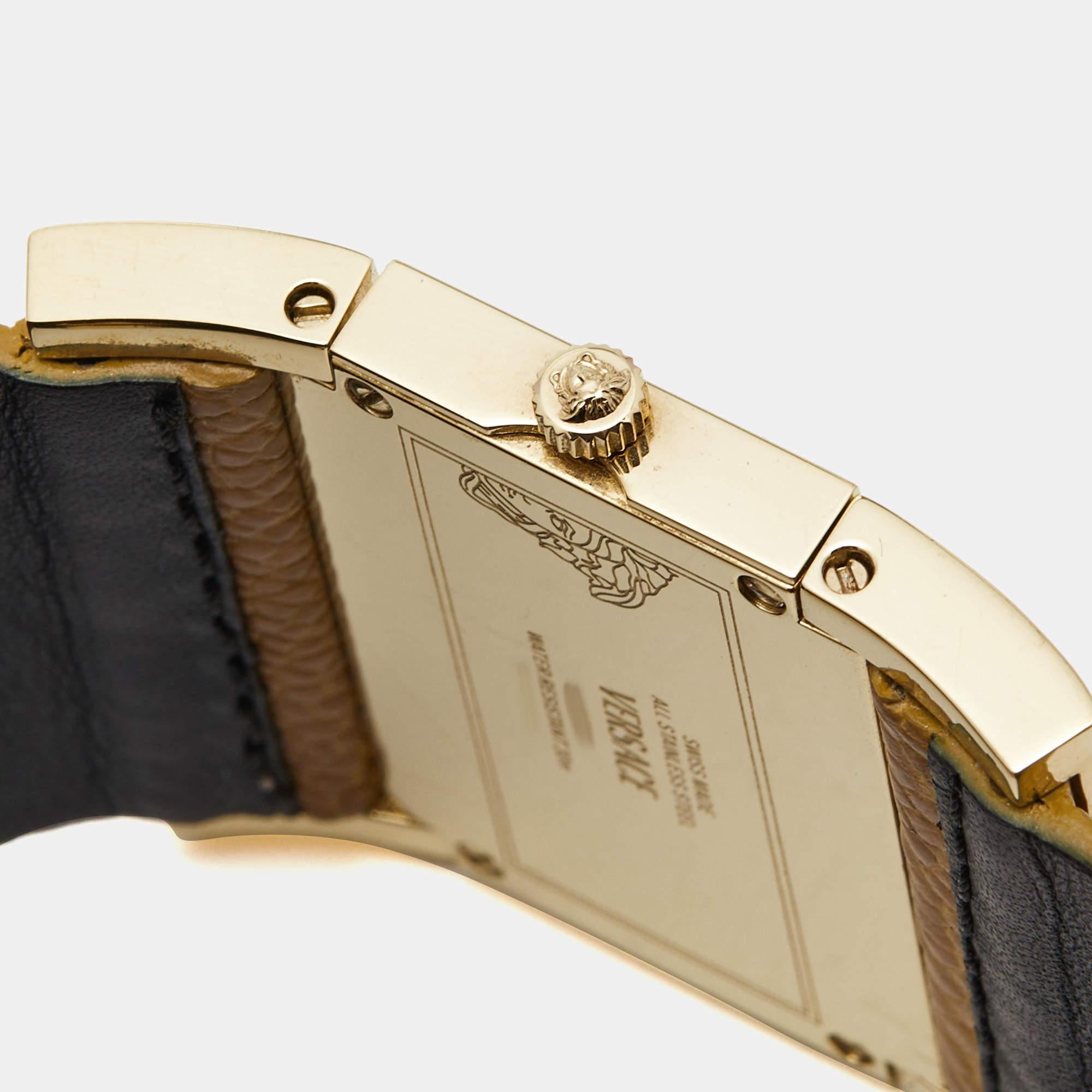 Versace Perlmutt vergoldetes Edelstahl Leder Beauville VSQ90  im Zustand „Gut“ im Angebot in Dubai, Al Qouz 2