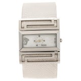 Versace Montre-bracelet Beauville en acier inoxydable et nacre pour femme  38 mm VSQ99 En vente sur 1stDibs