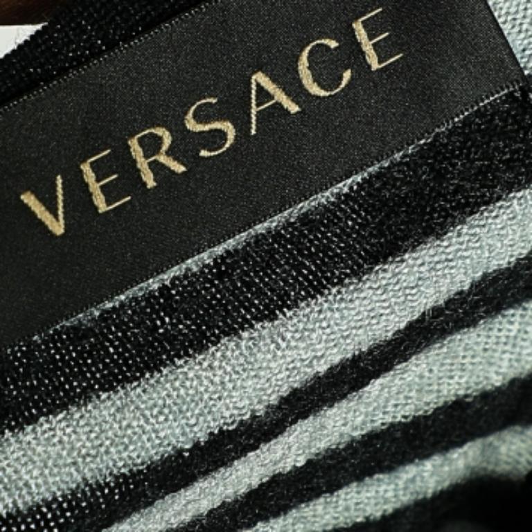 Pull Versace imprimé multicolore en maille de laine et de soie M 2
