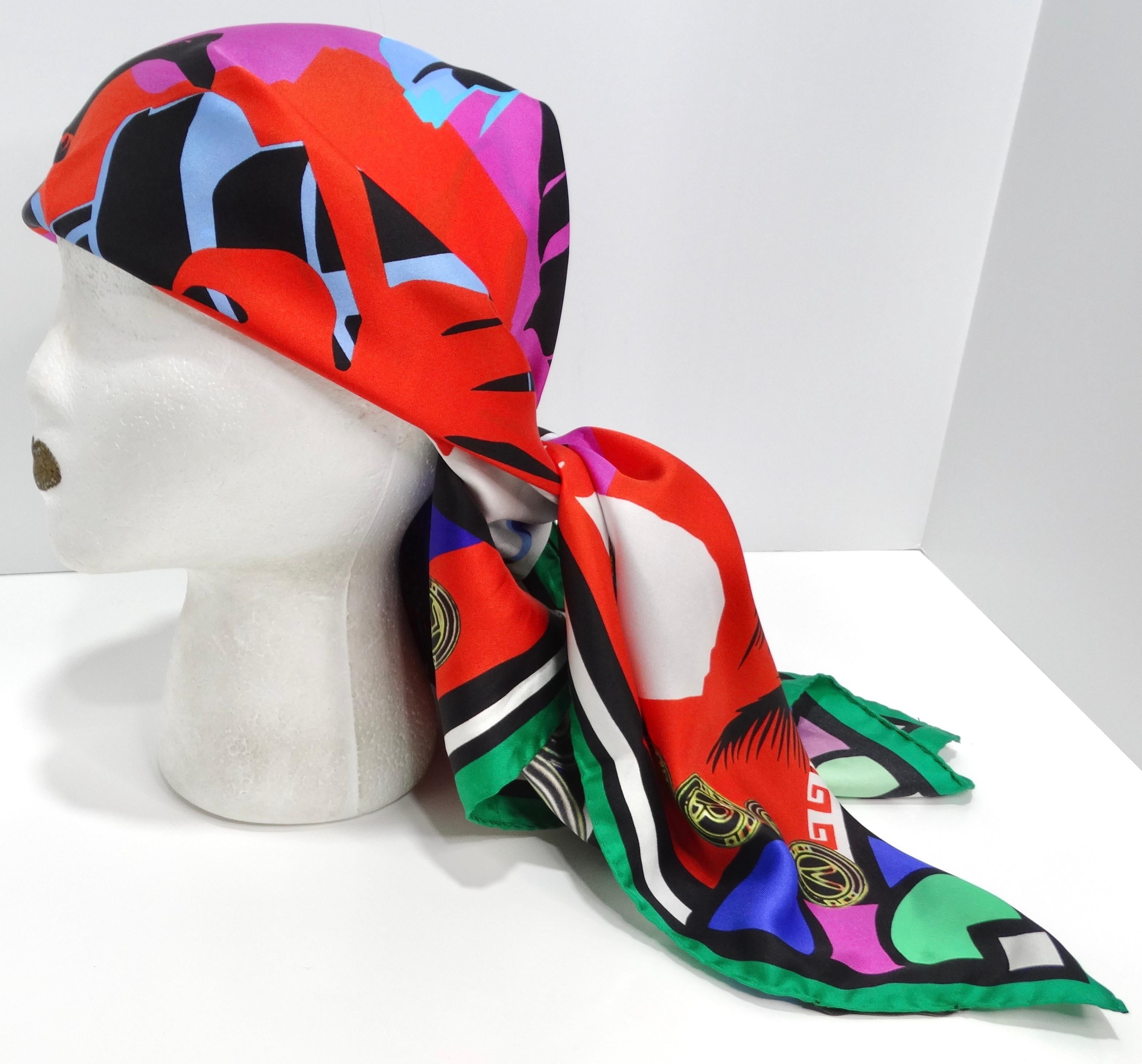 Voici l'écharpe imprimée en soie multicolore de Versace, un accessoire vibrant et emblématique qui capture l'essence du luxe et du glamour. Confectionné en soie luxueuse, ce foulard classique Versace présente un imprimé multicolore audacieux inspiré