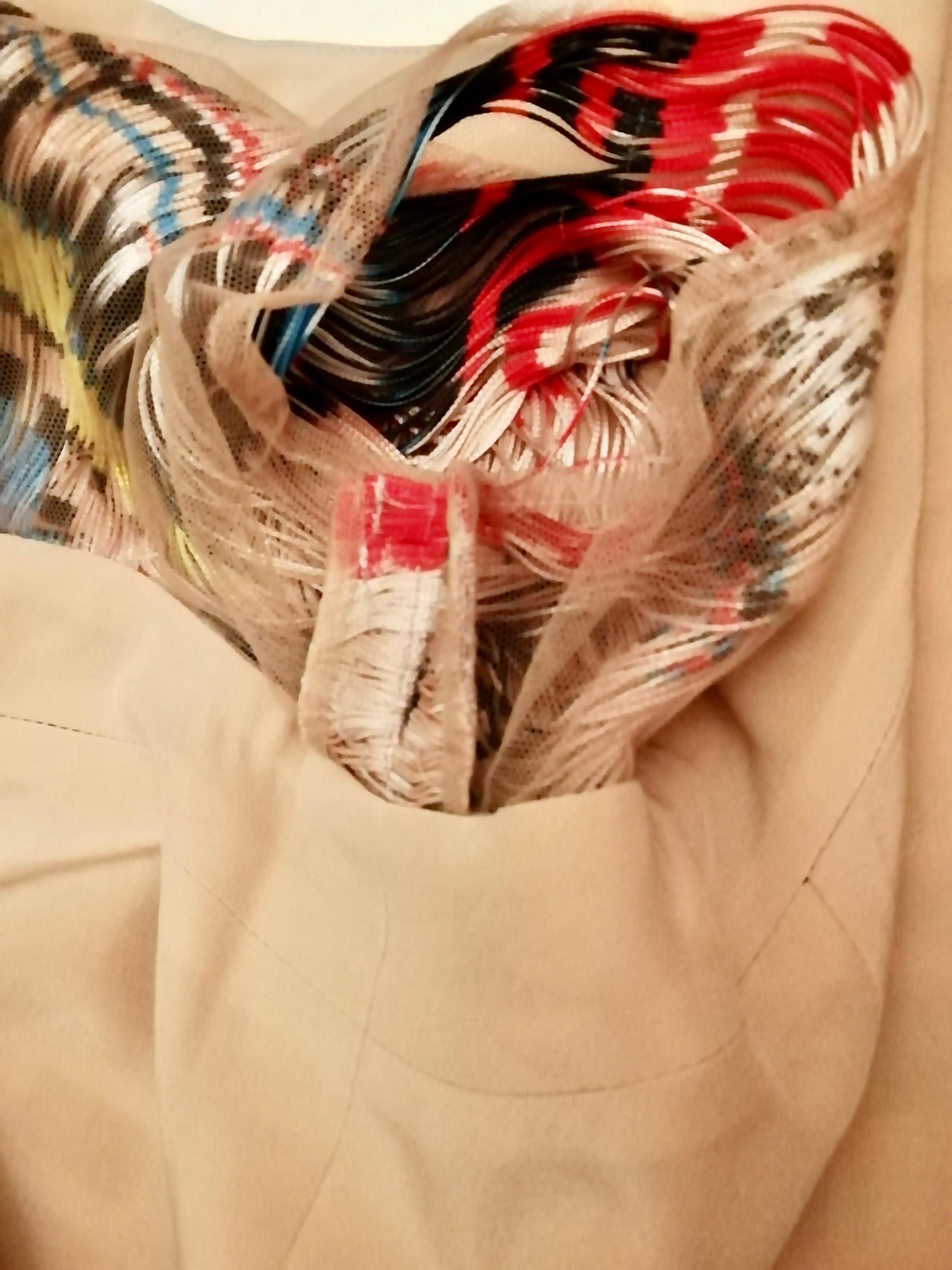 Robe en soie à franges multicolores VERSACE en vente 10