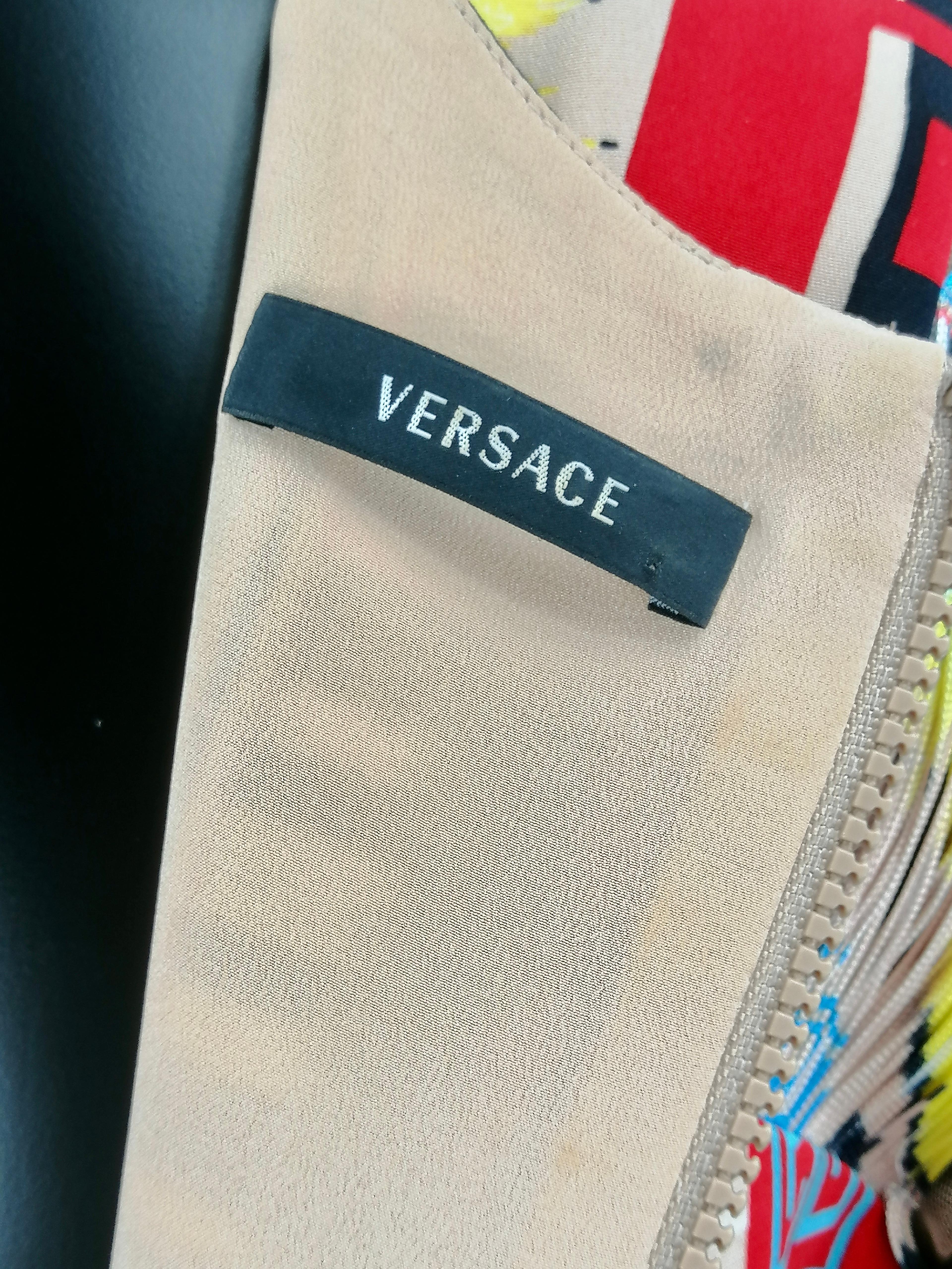 Robe en soie à franges multicolores VERSACE en vente 13