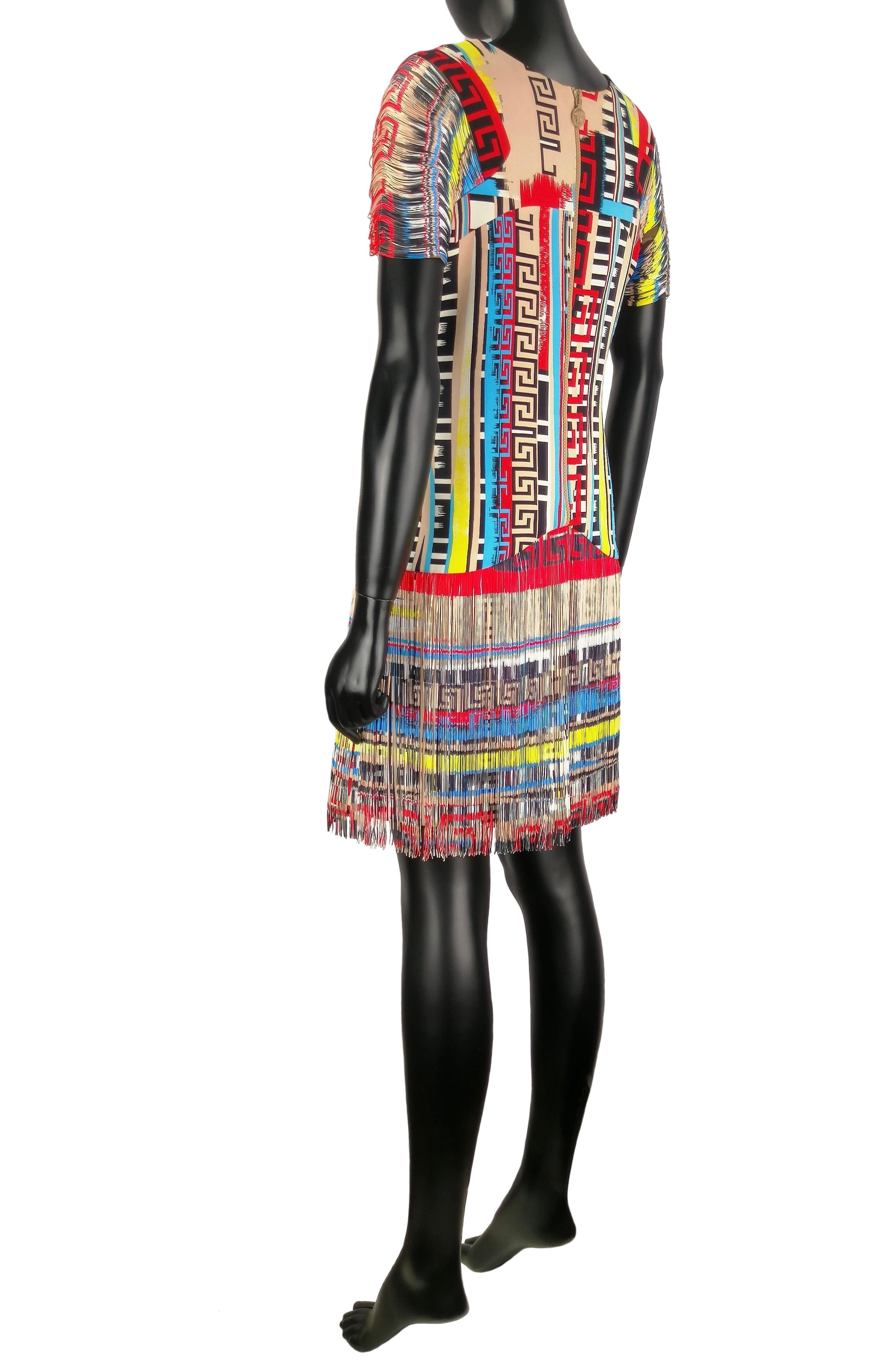 Robe en soie à franges multicolores VERSACE en vente 1