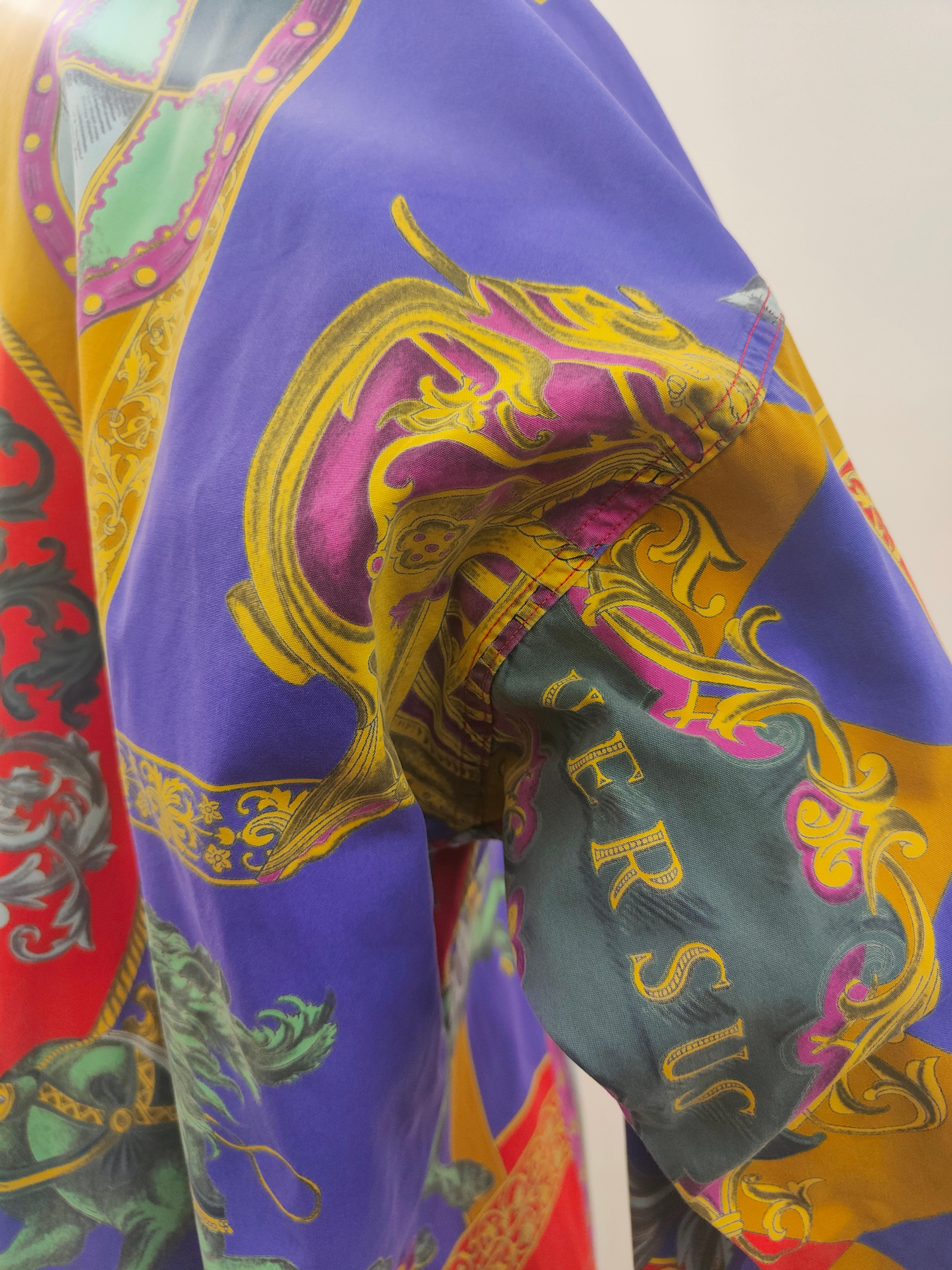 Marron Chemise en coton multicolore Versace en vente