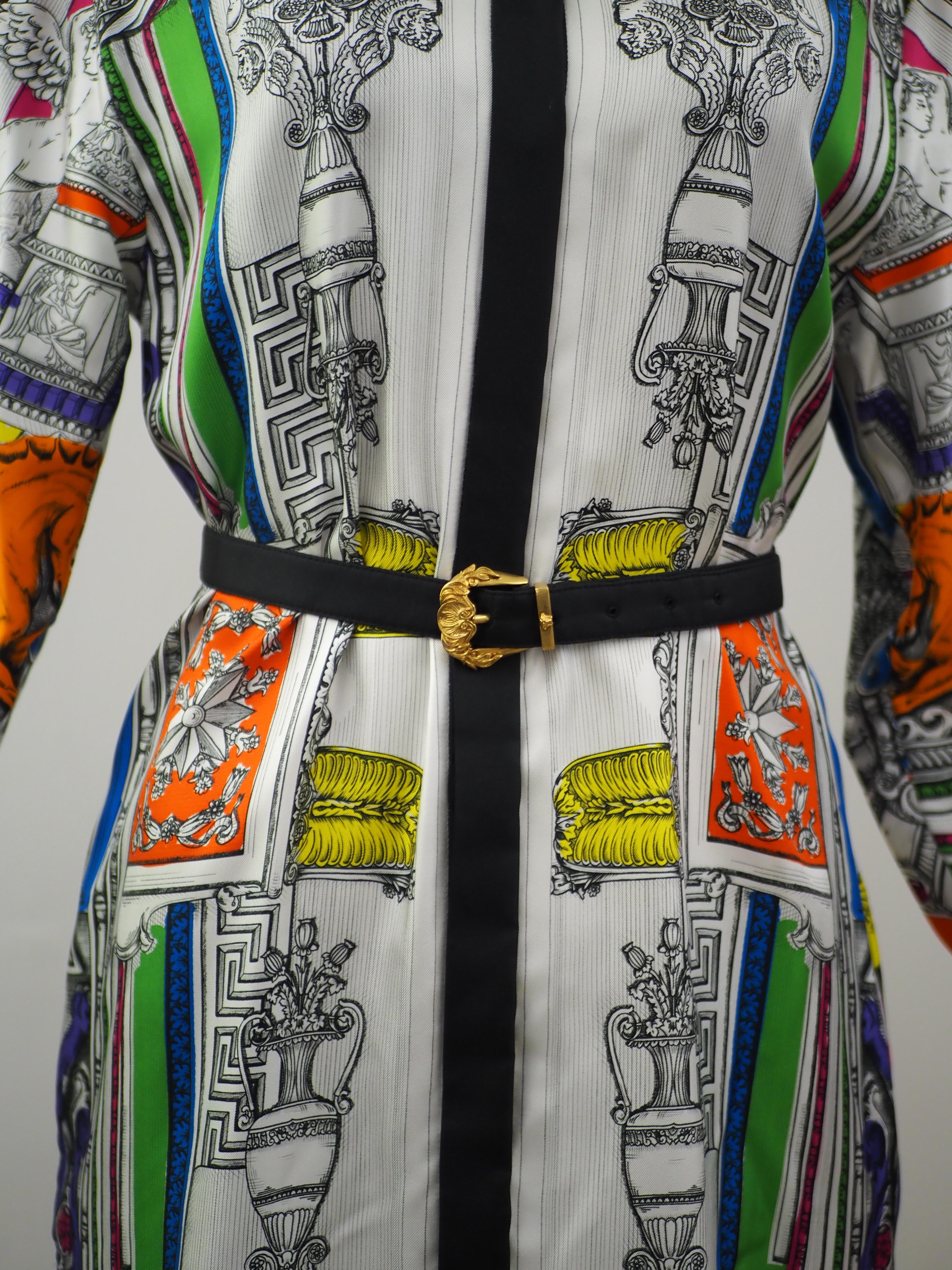 Versace - Robe chemisier multicolore avec ceinture, état neuf avec étiquettes en vente 3