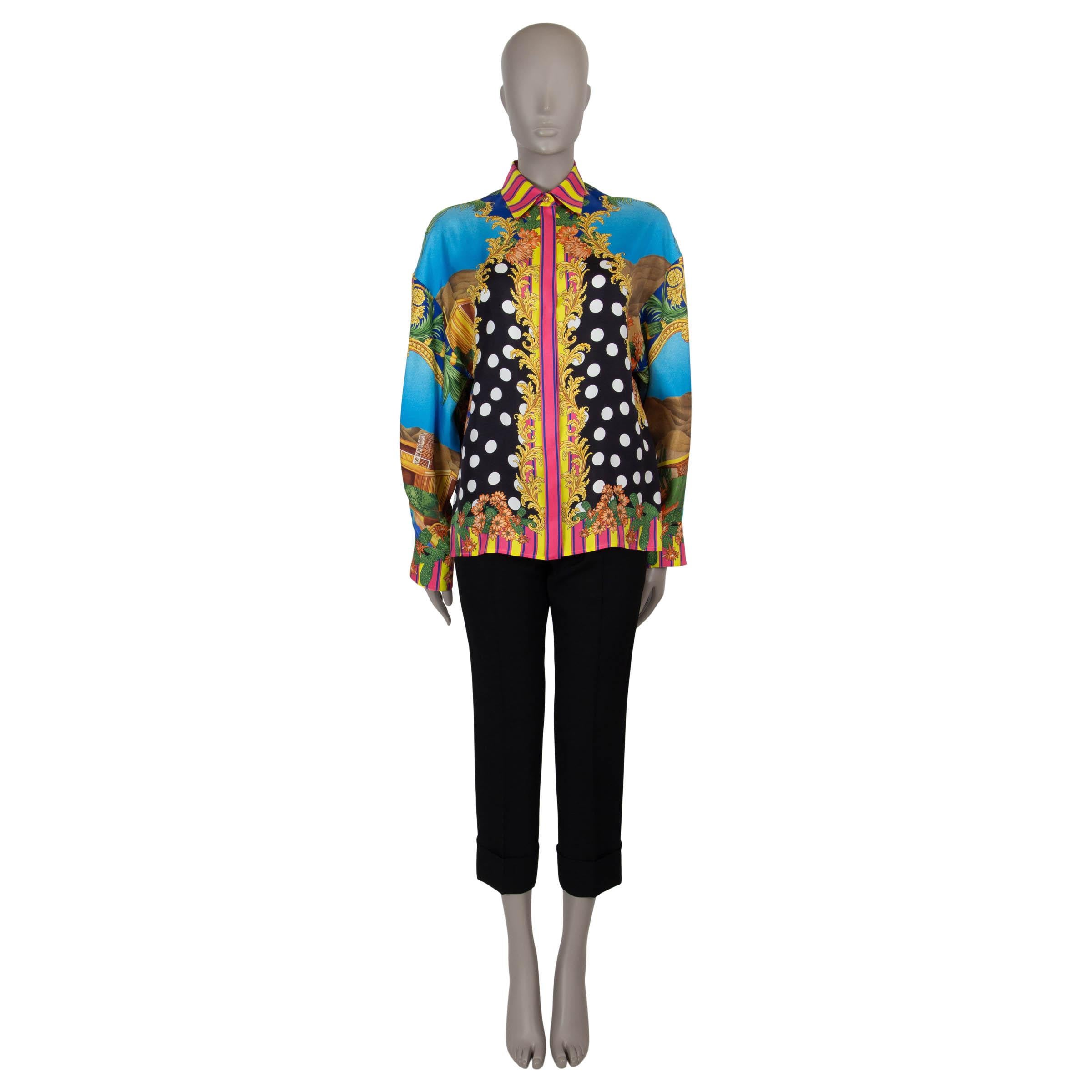 VERSACE multicoloured silk 2023 MEDUSA PALM SPRINGS TIE-FRONT Blouse Shirt S In Excellent Condition For Sale In Zürich, CH
