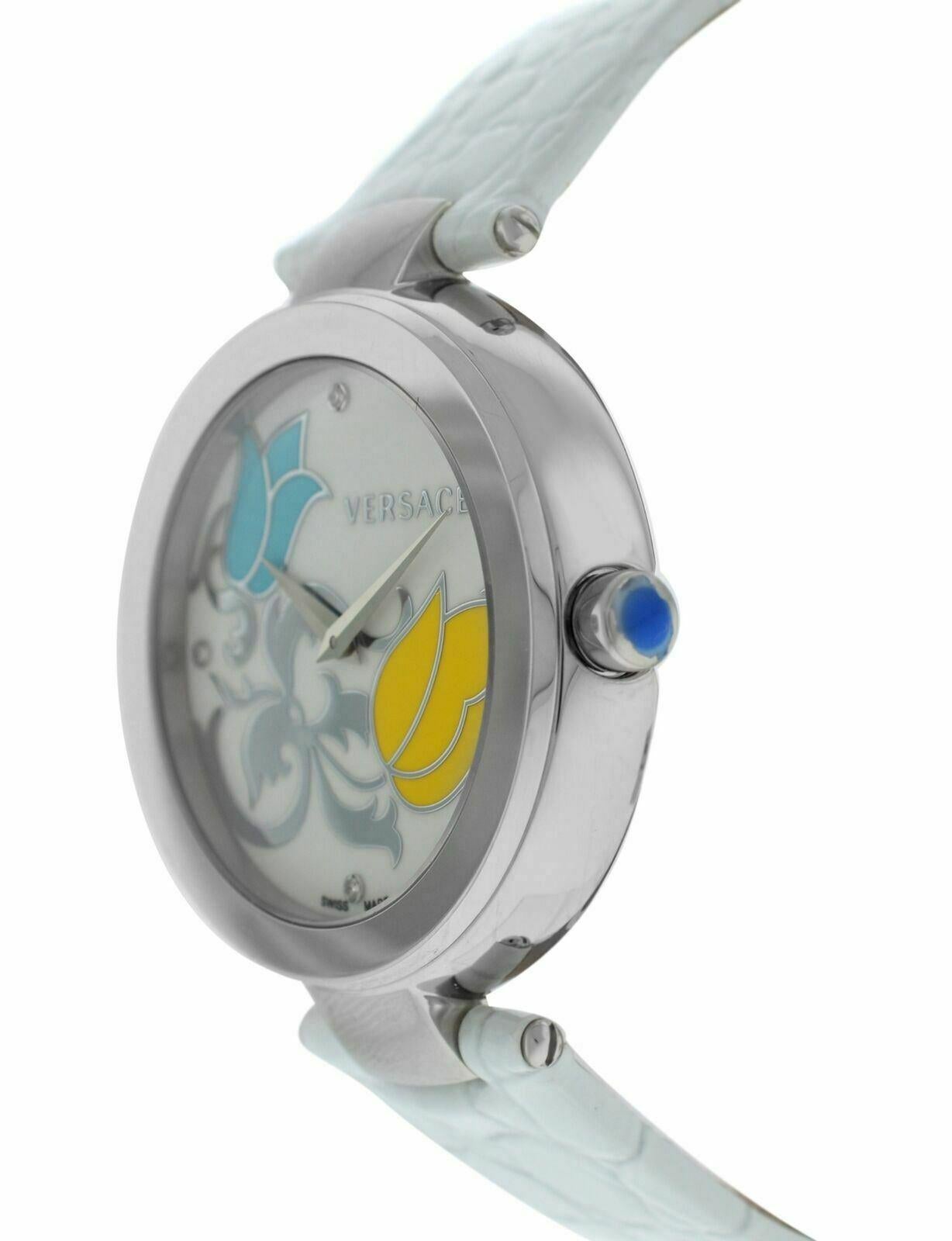 
Brand	Versace
Model	Mystique White Floral I9Q99SD1TU S001
Gender	Ladies
Condition	New
Movement	Swiss Quartz
Case Material	Stainless Steel 
Bracelet / Strap Material	
Genuine Leather

Clasp / Buckle Material	
Stainless Steel

Clasp Type	Butterfly