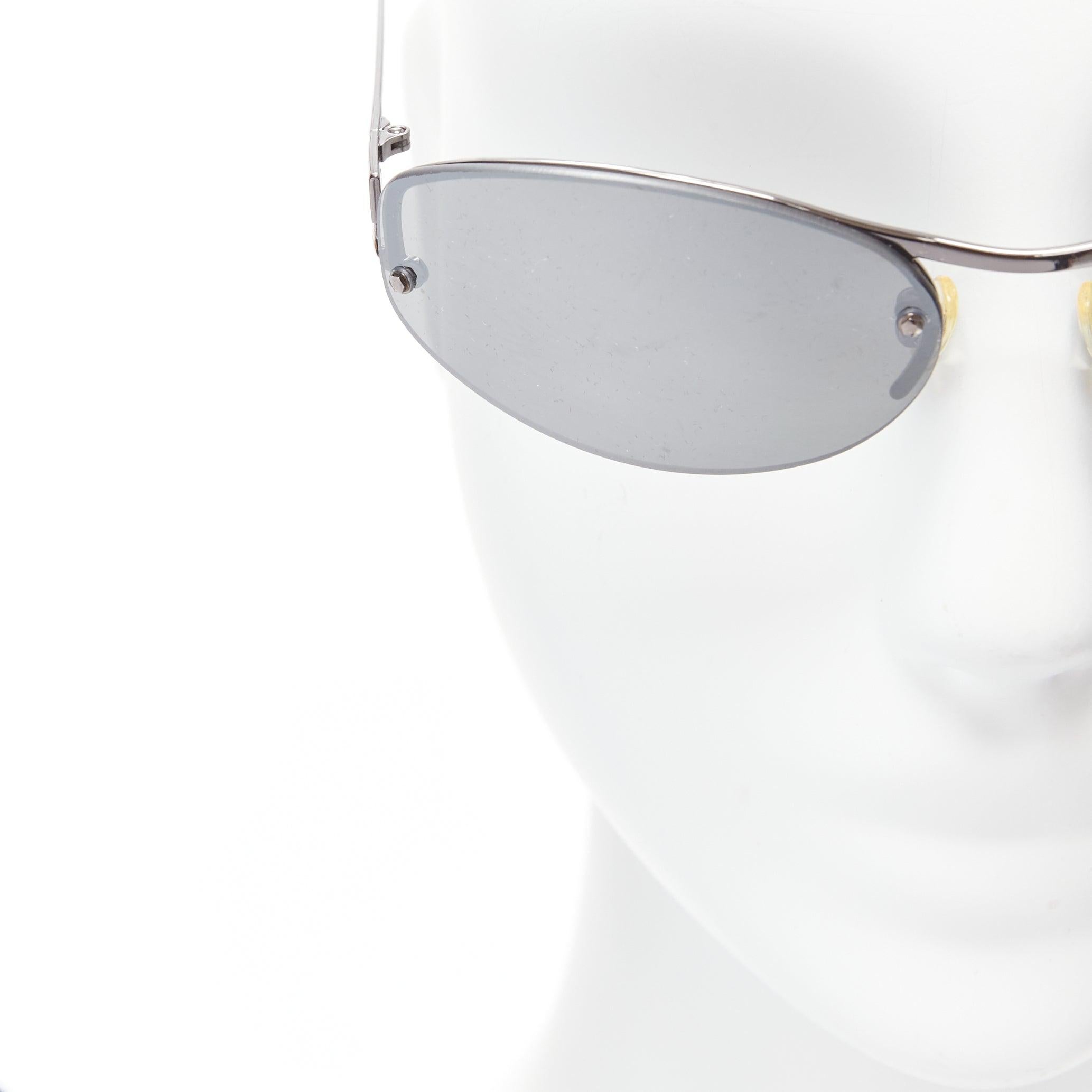 VERSACE N17 89M/247 Greca leg grey lens futuristic oval sunglasses For Sale 2