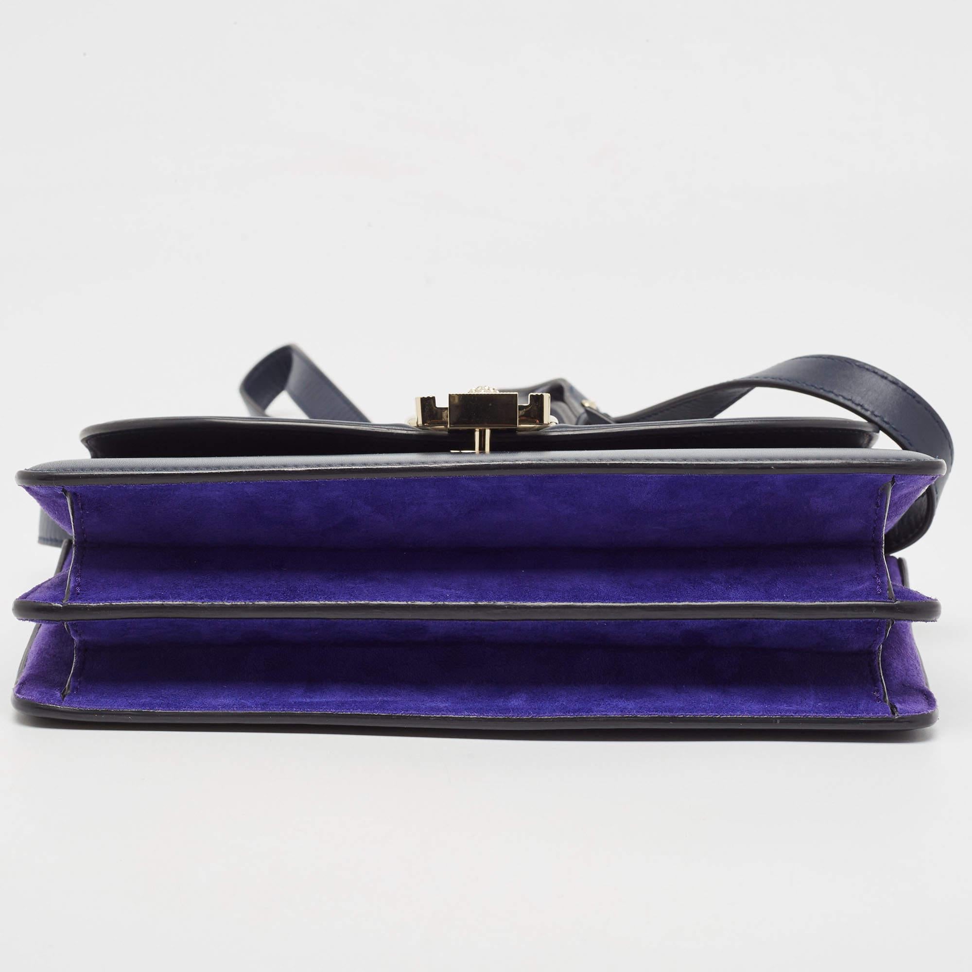 Versace Marineblaue Leder- und Wildleder- DV One Top-Handle-Tasche im Angebot 1