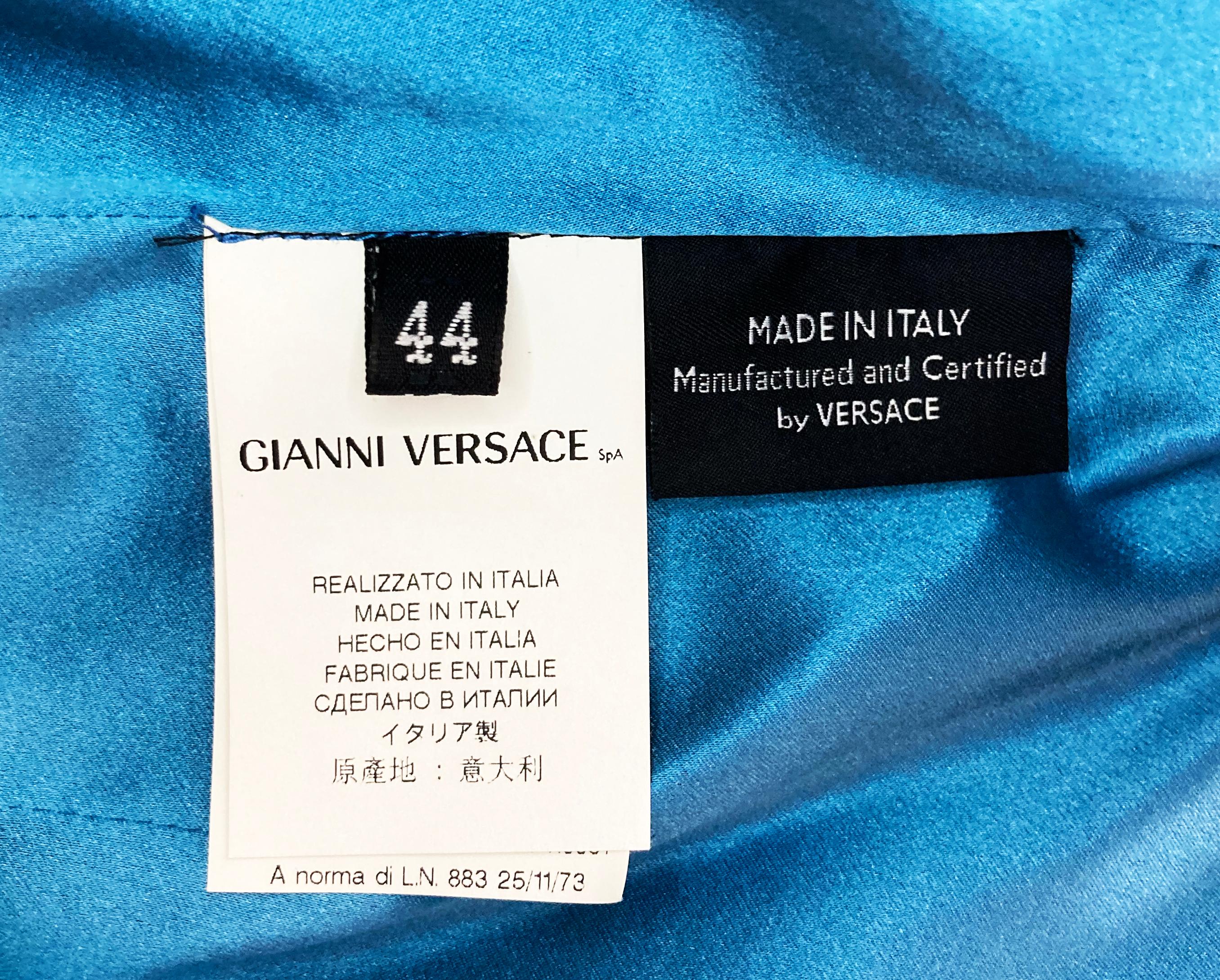 Versace - Robe asymétrique en soie bleue asymétrique vue sur Donatella 38 - 2 ; 44 - 8 en vente 6