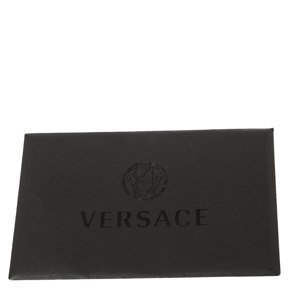 Orange Leder Nieten-Umhängetasche mit Klappe von Versace im Angebot 3