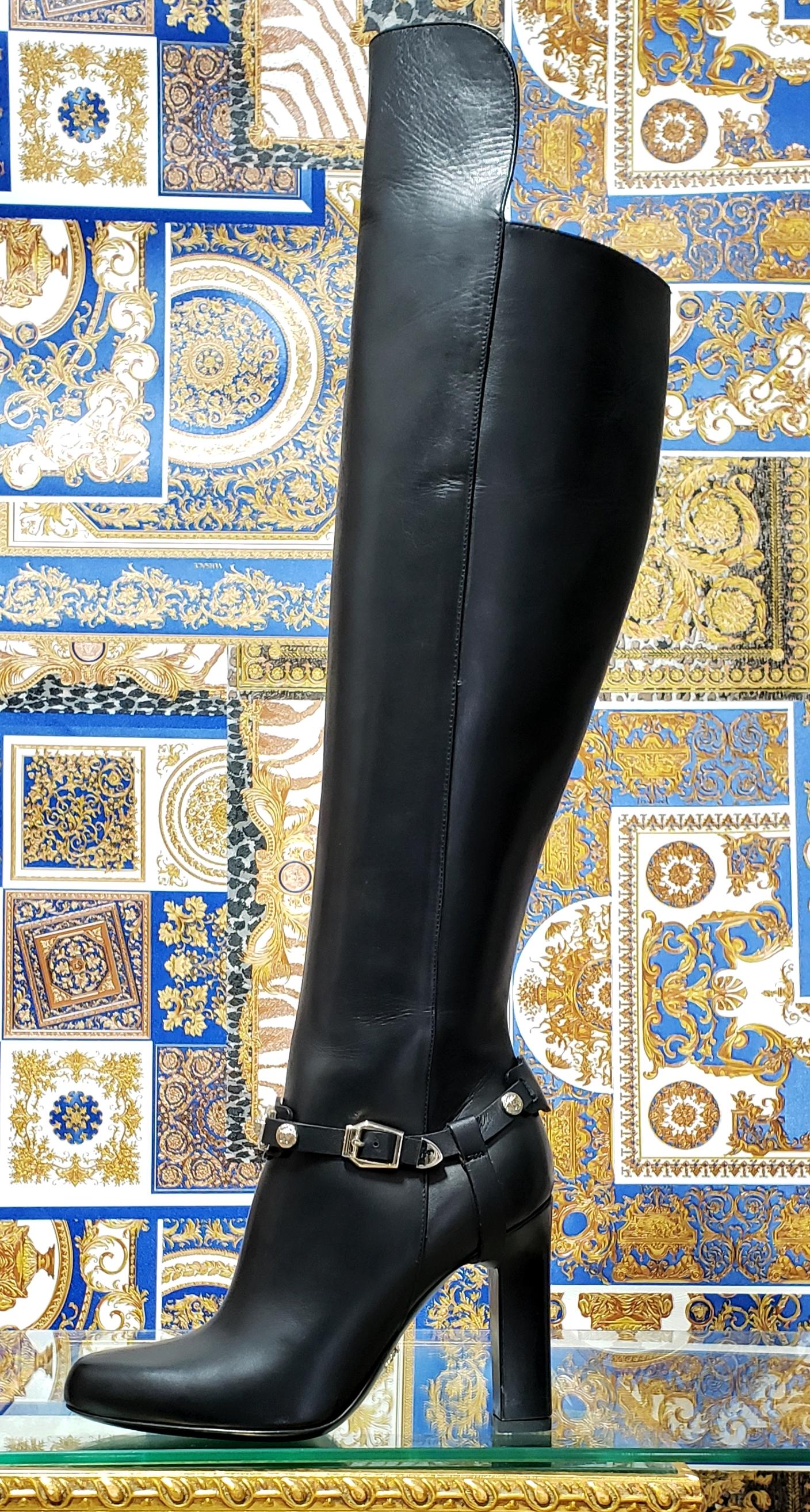 Black VERSACE OVER-THE-KNEE BLACK LEATHER HORSE RIDING STYLE Boots w/HIGH HEELS 35 - 5 For Sale