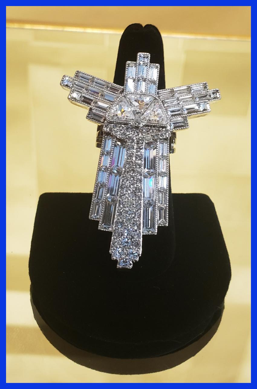  VERSACE Oversized Graphic Cross Ring with Crystals In New Condition For Sale In Montgomery, TX