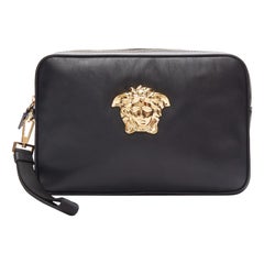 VERSACE Palazzo Medusa in pelle d'agnello nera con zip dorata - pochette da polso