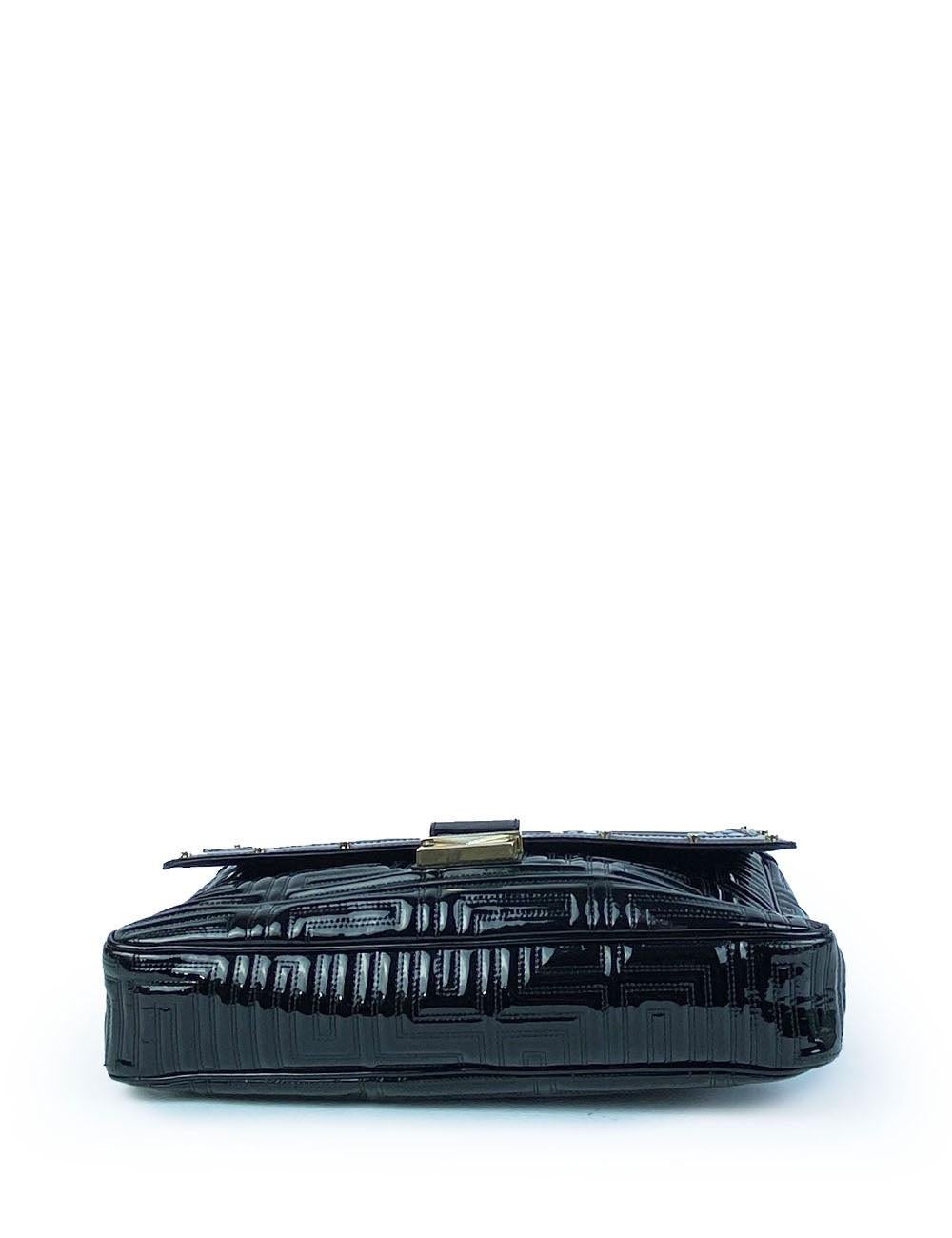 Versace Patent Leather Shoulder Handbag In Good Condition In Amman, JO